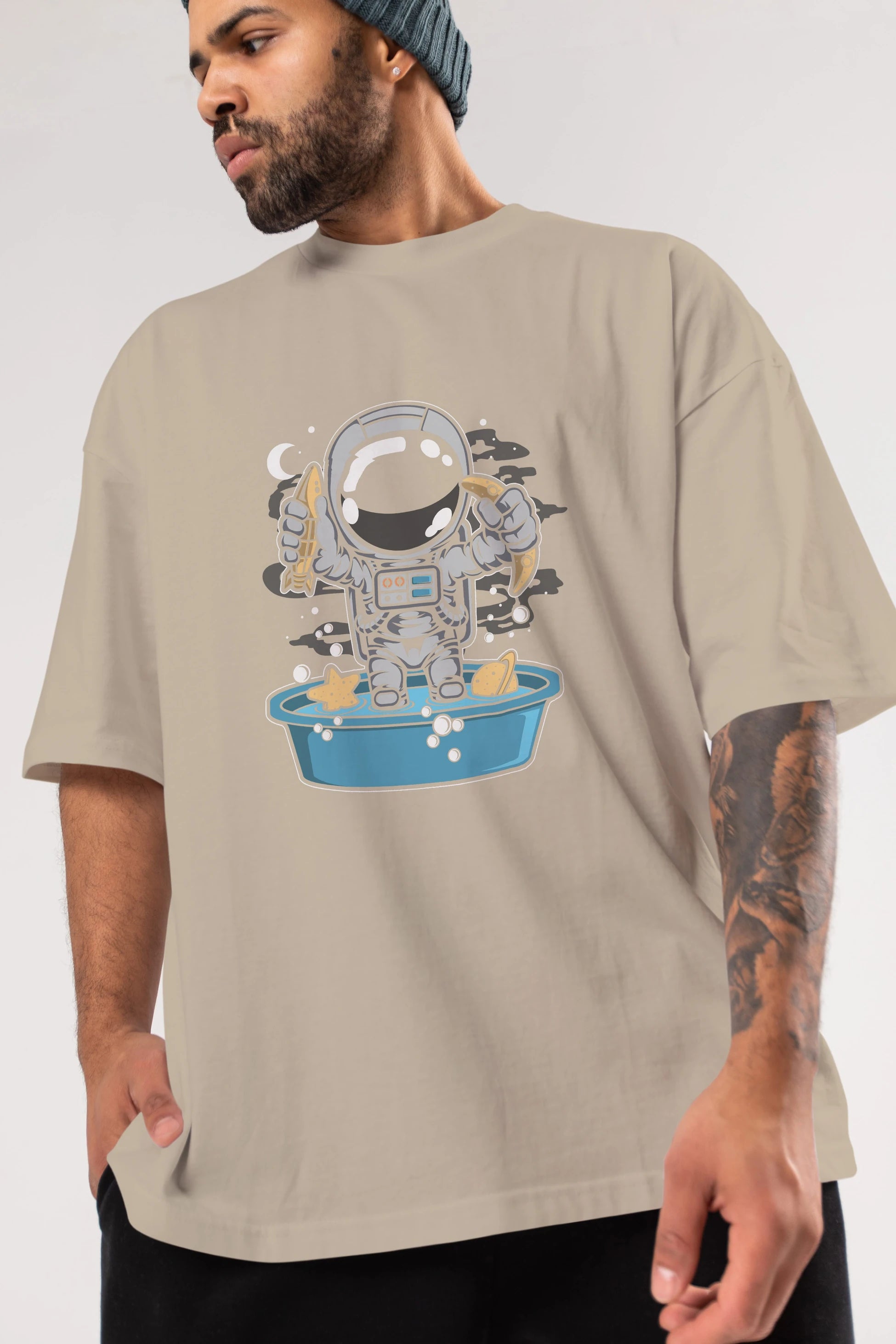 Astronaut Bath Tub Ön Baskılı Oversize t-shirt Erkek Kadın Unisex