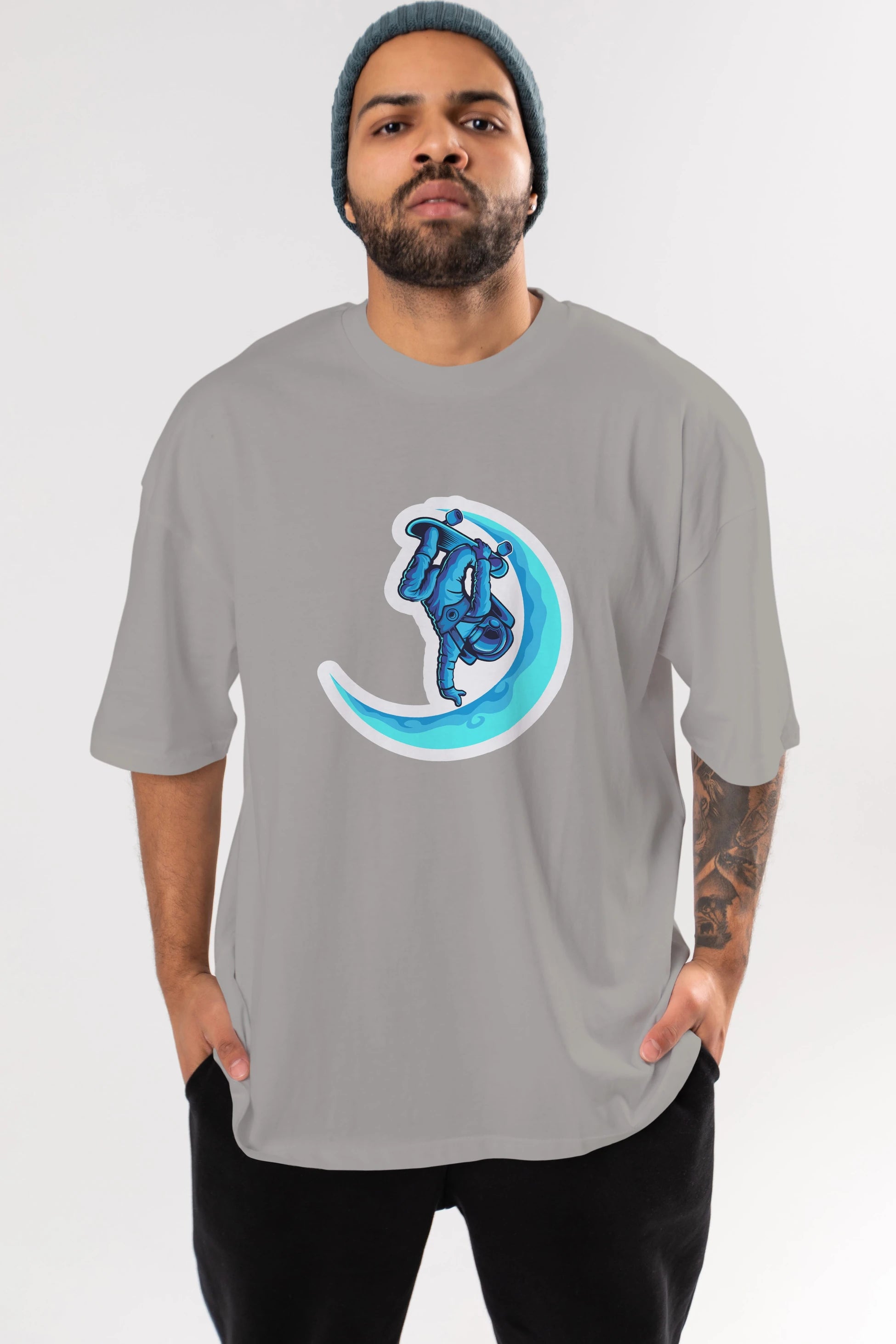 Skating on the moon sticker Ön Baskılı Oversize t-shirt Erkek Kadın Unisex