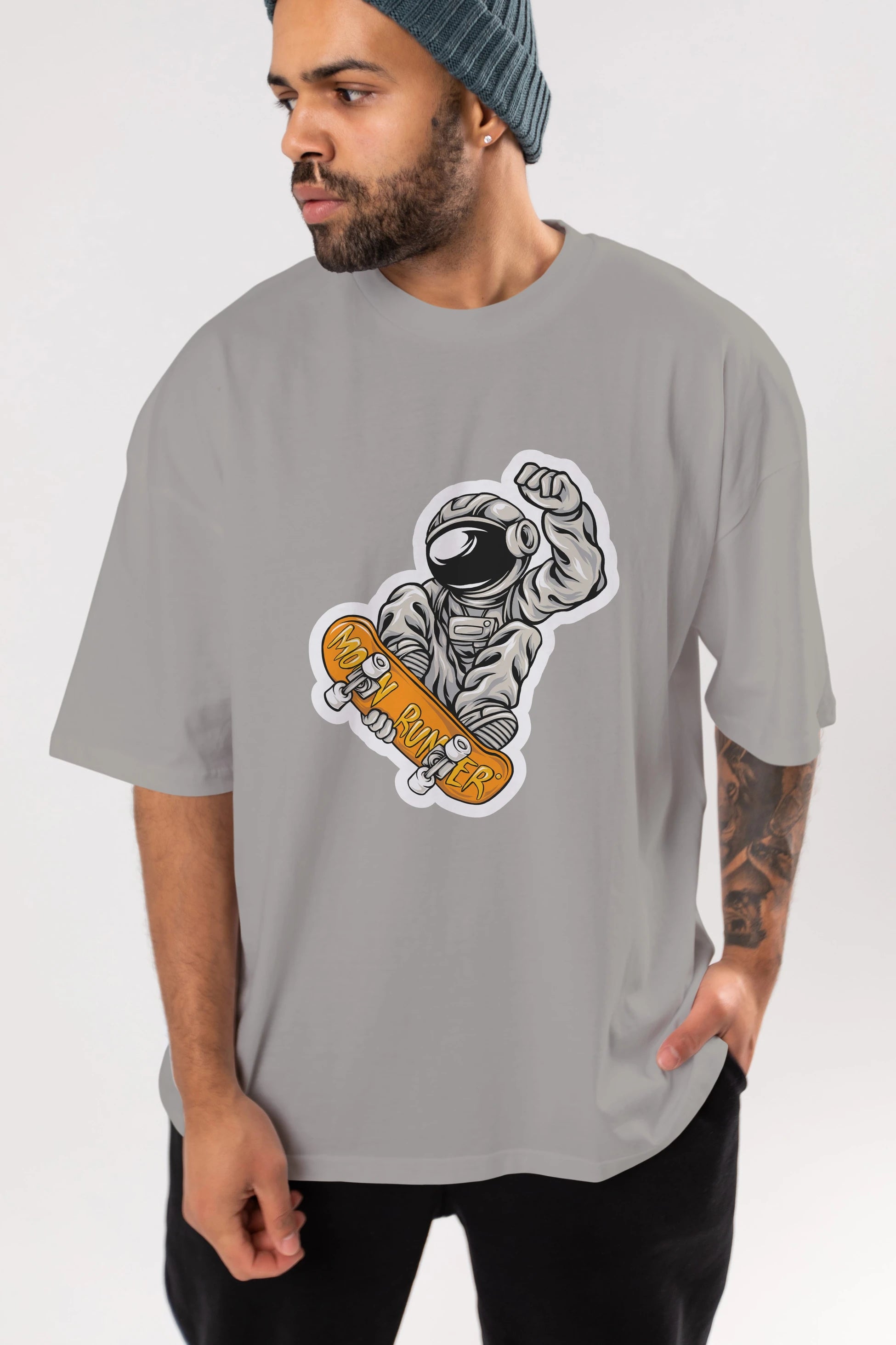 Moon Runner Sticker Ön Baskılı Oversize t-shirt Erkek Kadın Unisex