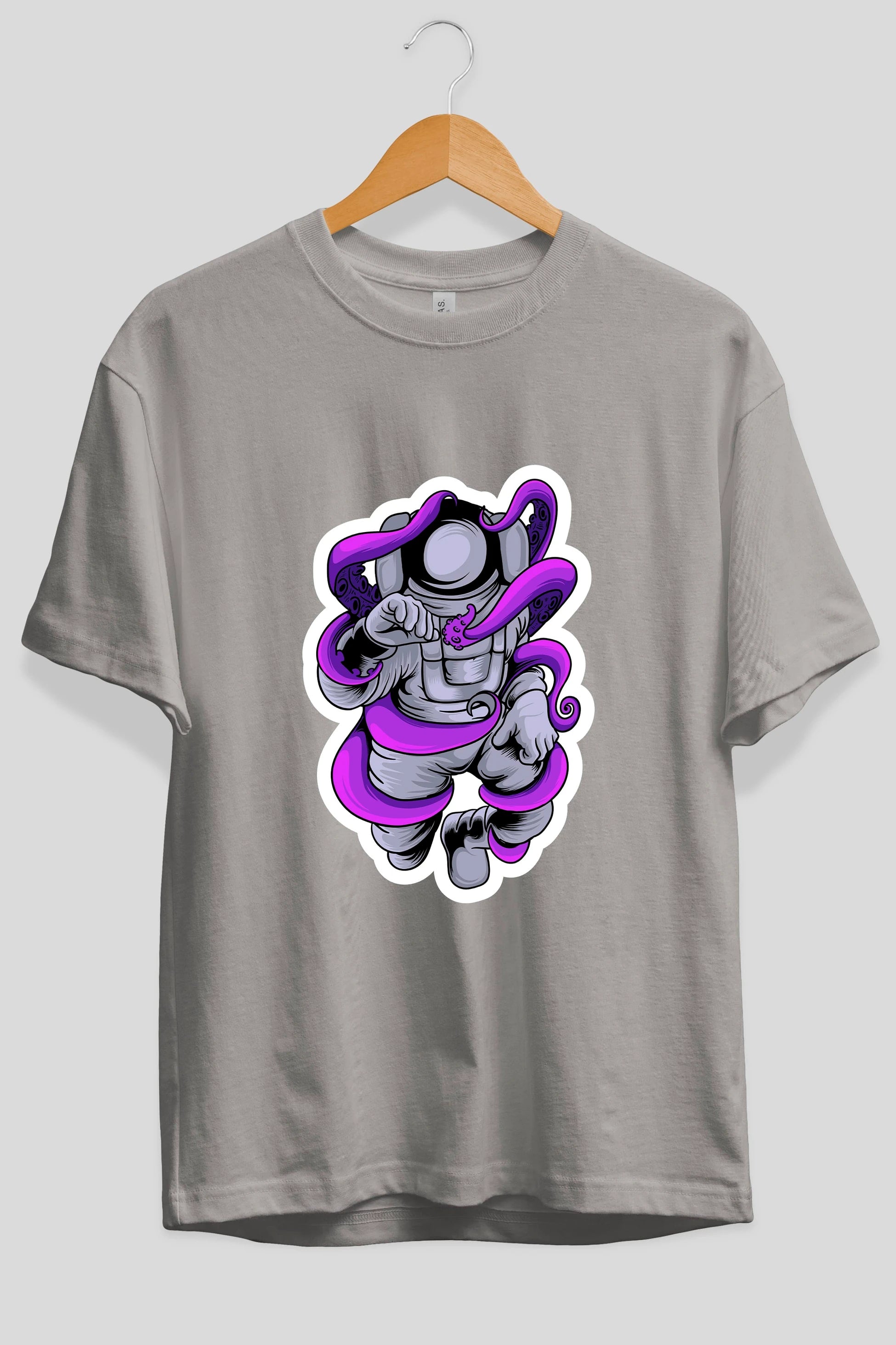 Astronaut fighting octopus sticker Ön Baskılı Oversize t-shirt Erkek Kadın Unisex