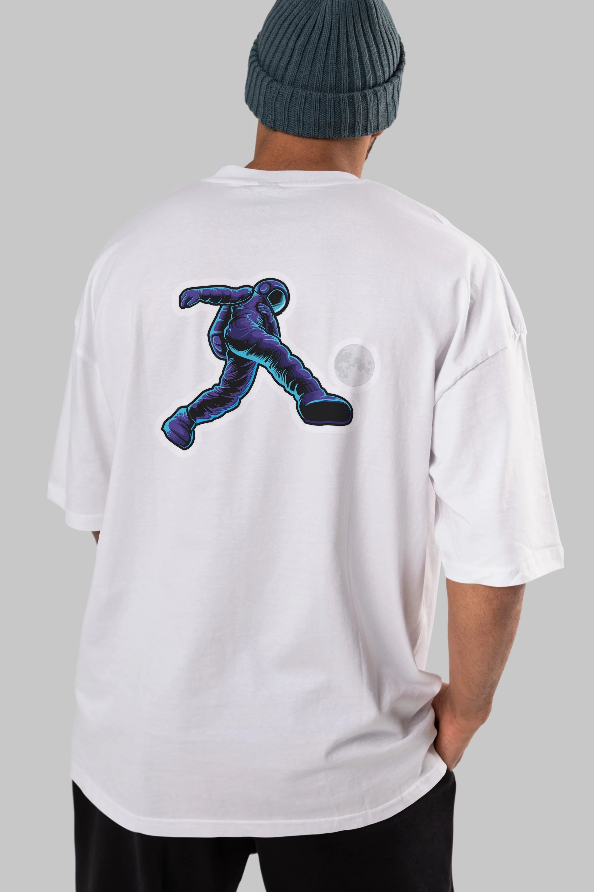 Astroball in Space Sticker Arka Baskılı Oversize t-shirt Erkek Kadın Unisex