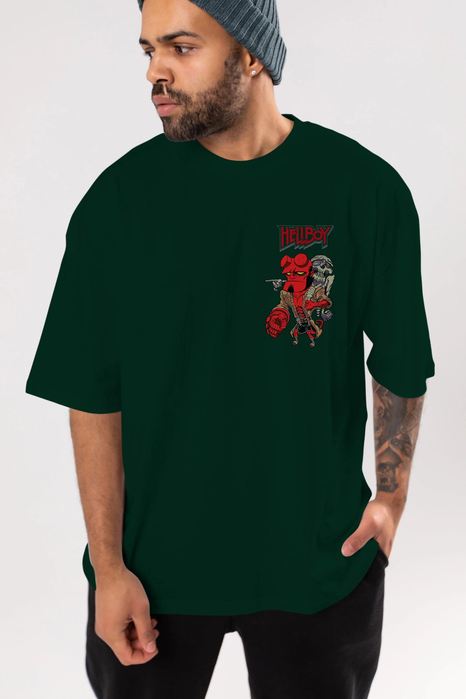 Hellboy (2) Ön Sol Baskılı Oversize t-shirt Erkek Kadın Unisex %100 Pamuk Bisiklet Yaka tişort