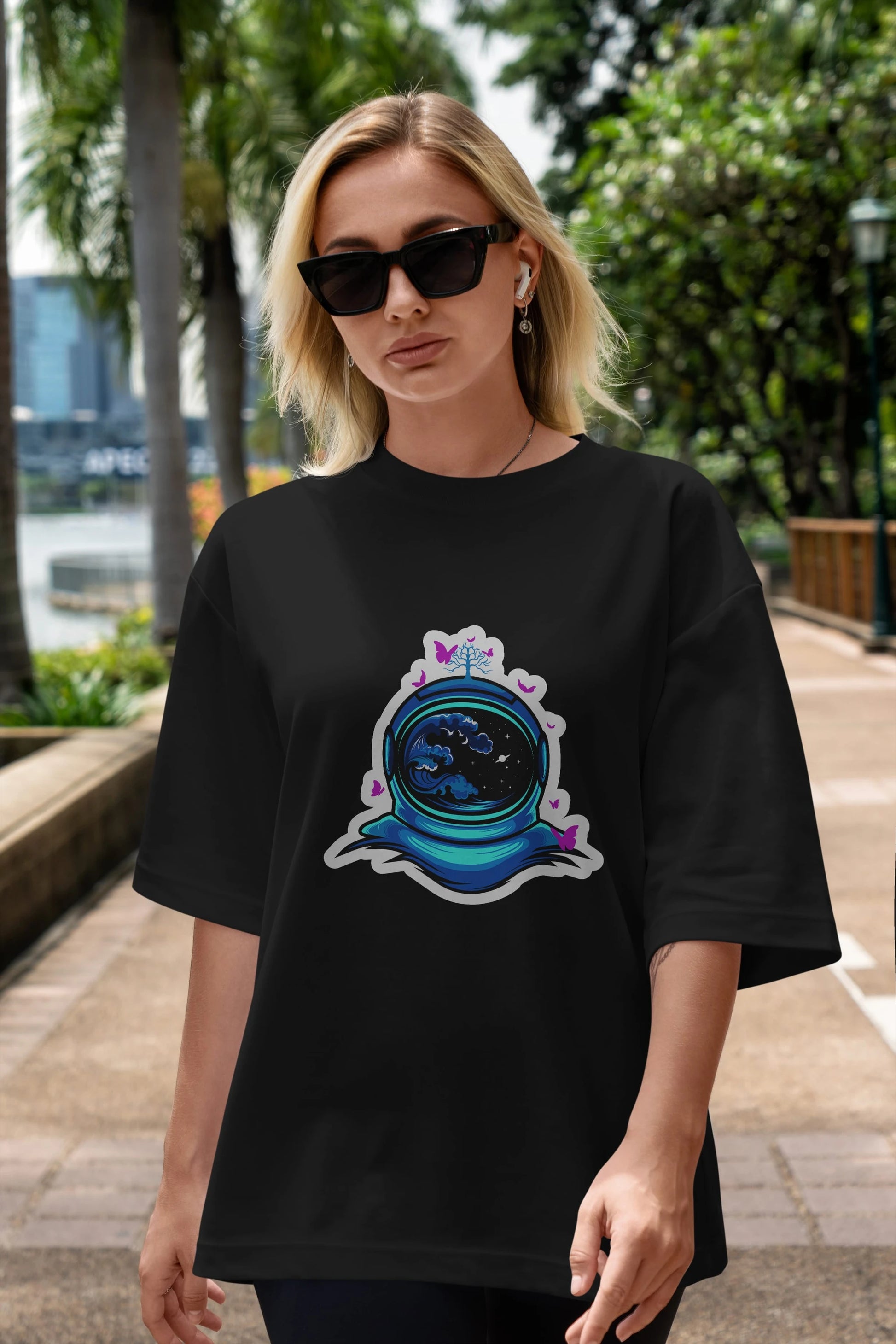 Astronaut and Butterfly Sticker Ön Baskılı Oversize t-shirt Erkek Kadın Unisex