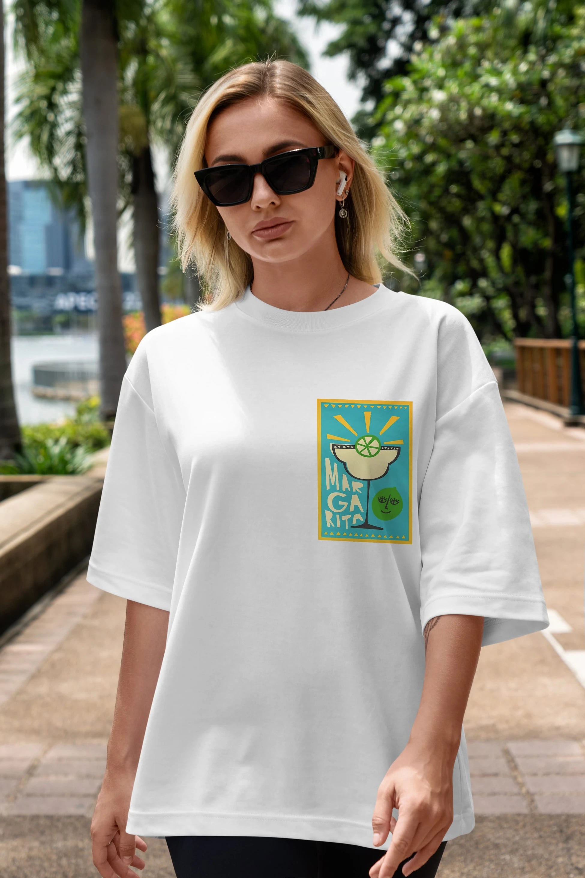 Margarita 4 Ön Sol Baskılı Oversize t-shirt Erkek Kadın Unisex %100 Pamuk Bisiklet Yaka tişort