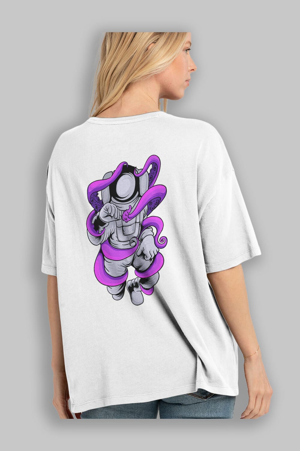 Astronaut fighting octopus sticker Arka Baskılı Oversize t-shirt Erkek Kadın Unisex