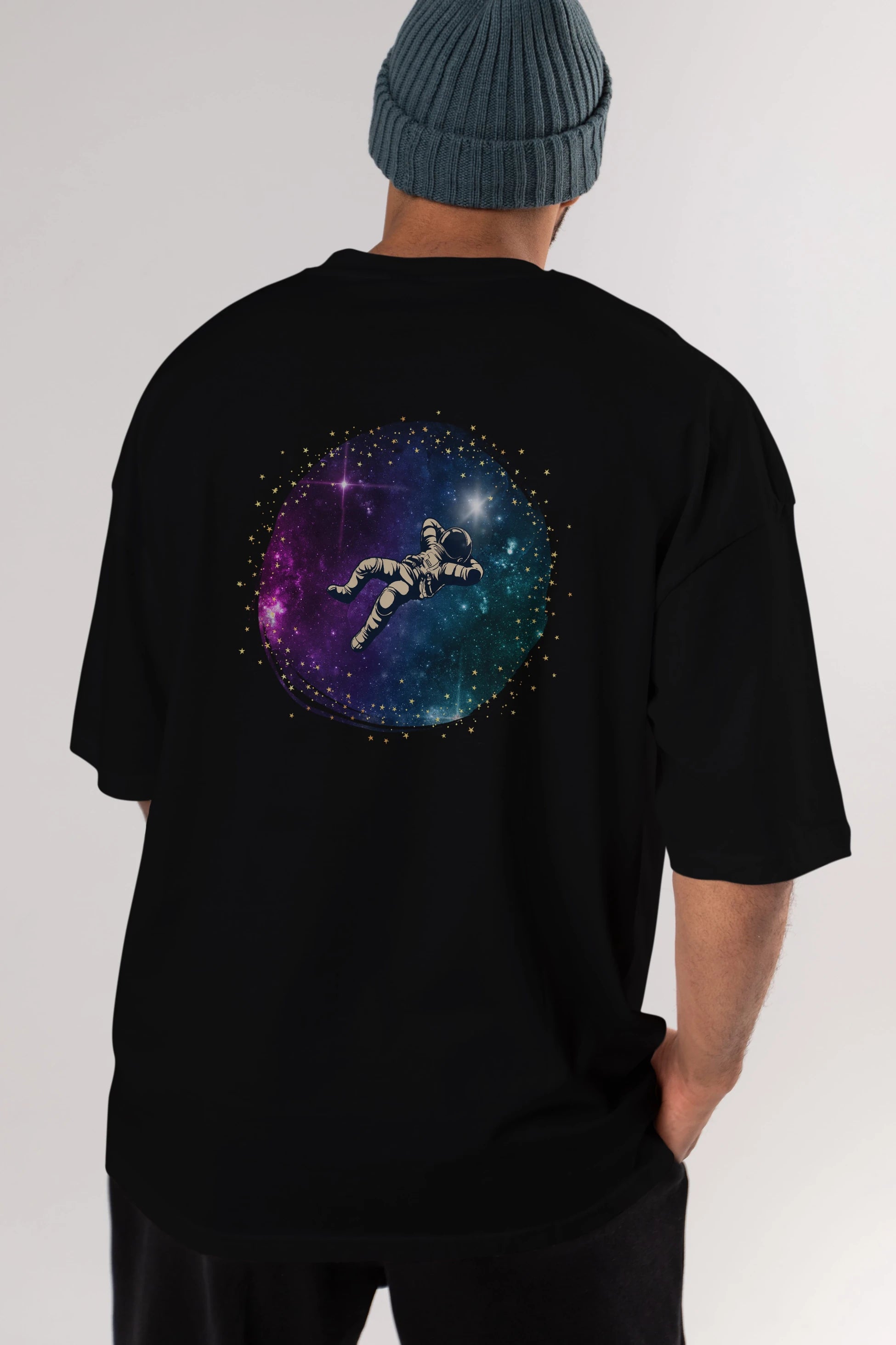 Astronaut in the Galaxy Arka Baskılı Oversize t-shirt Erkek Kadın Unisex