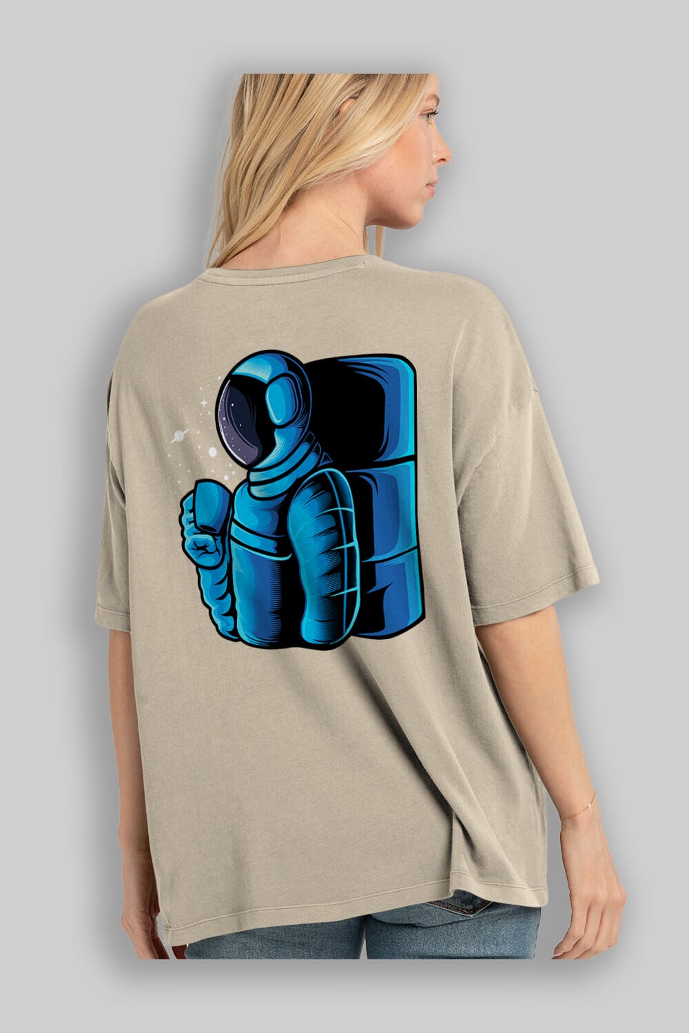 Drinking coffee in space Arka Baskılı Oversize t-shirt Erkek Kadın Unisex