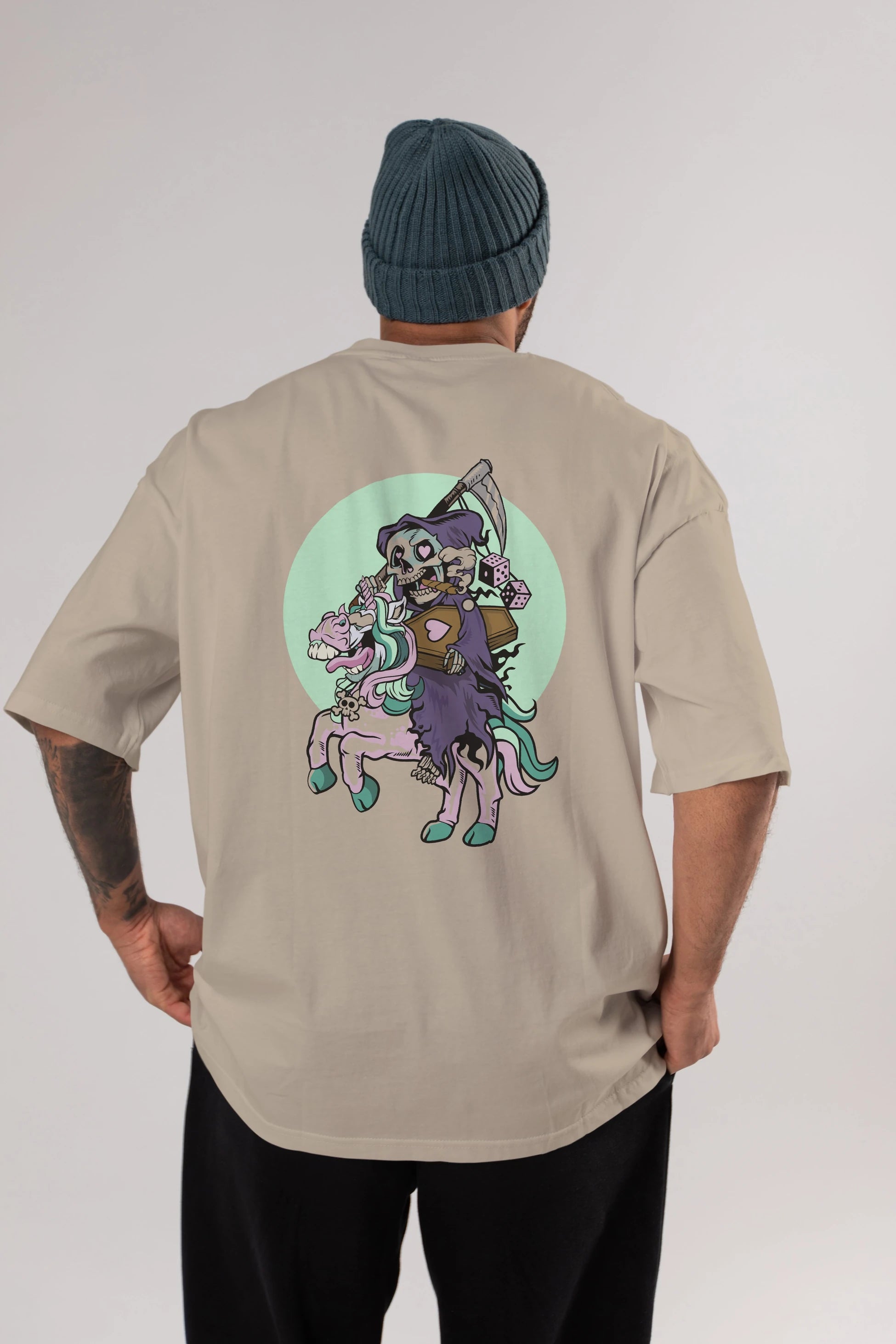 Grim Reaper Riding Unicorn Arka Baskılı Oversize t-shirt Erkek Kadın Unisex %100 Pamuk tişort
