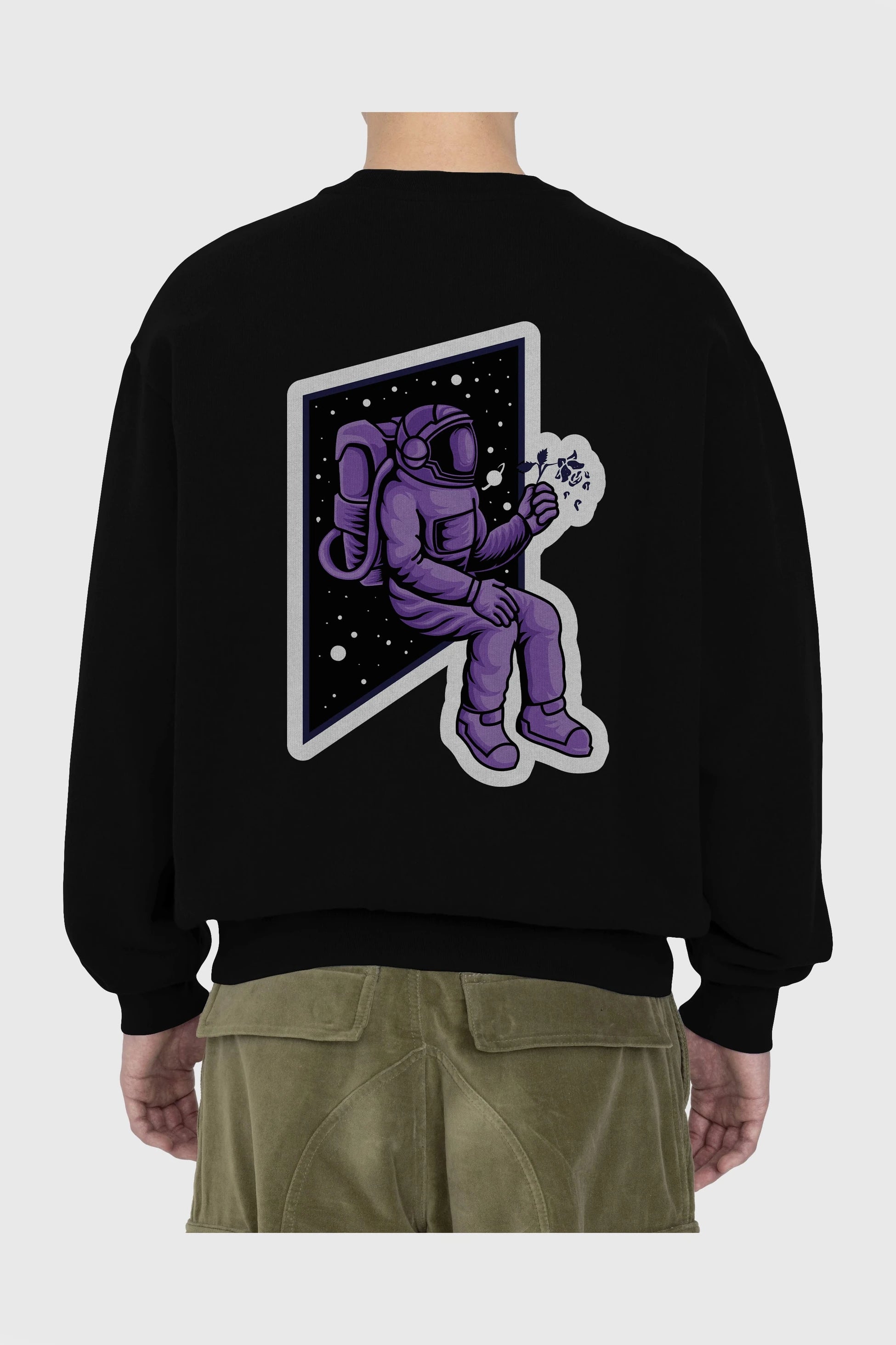 Astronaut holding black rose sticker Arka Baskılı Oversize Sweatshirt Erkek Kadın Unisex