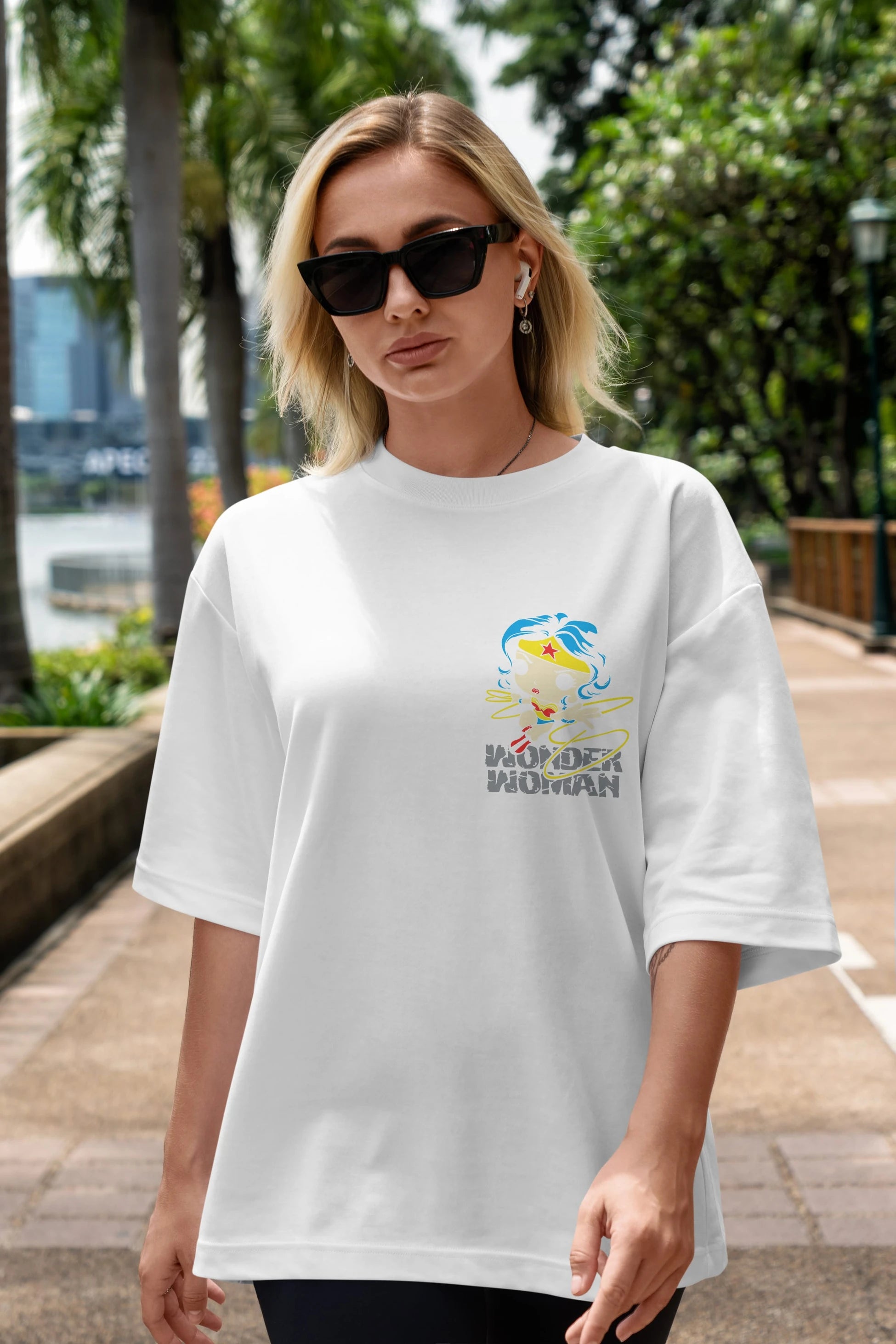 Wonder Woman Ön Sol Baskılı Oversize t-shirt Erkek Kadın Unisex %100 Pamuk Bisiklet Yaka tişort