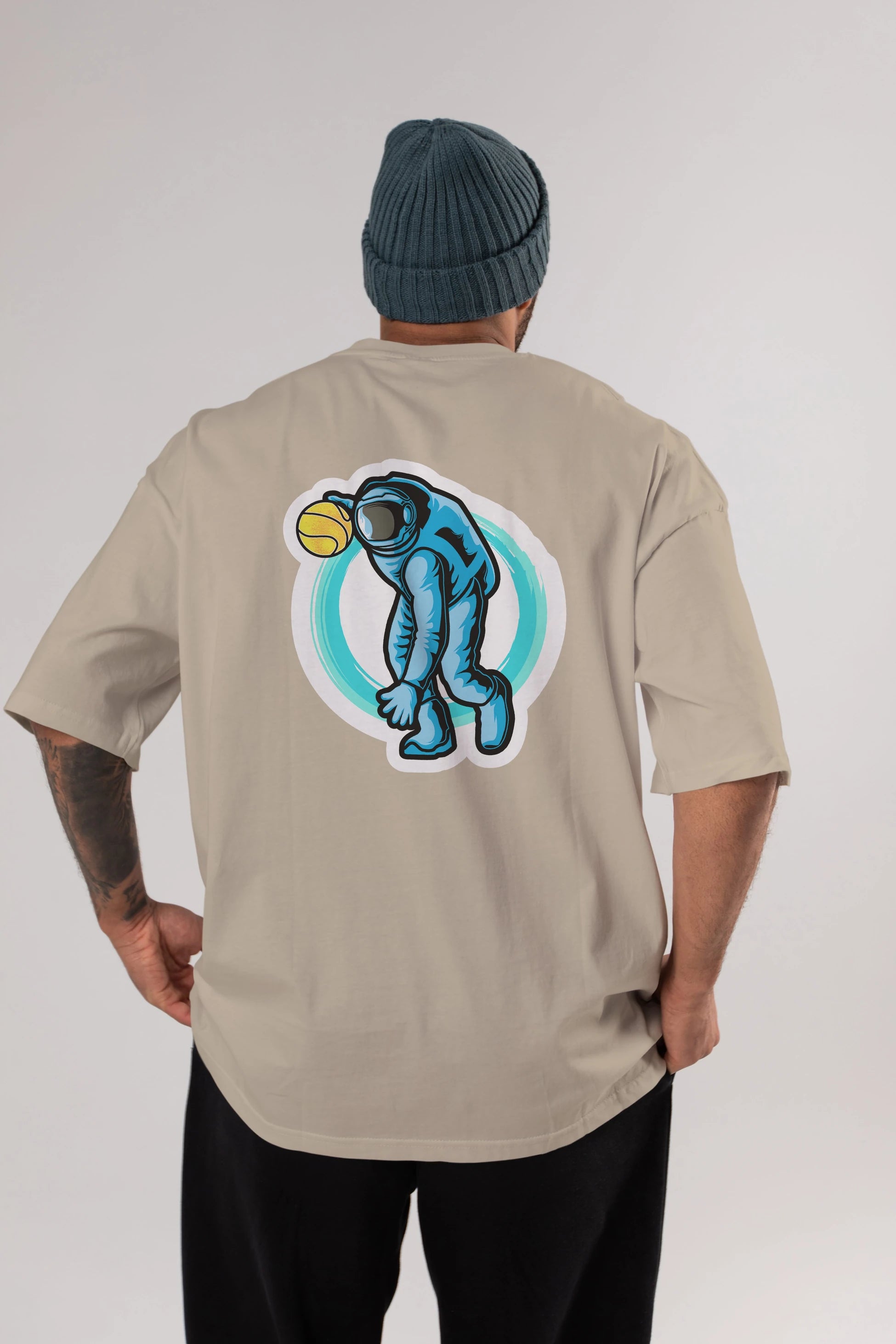 Astronaut Dribble Sticker Arka Baskılı Oversize t-shirt Erkek Kadın Unisex