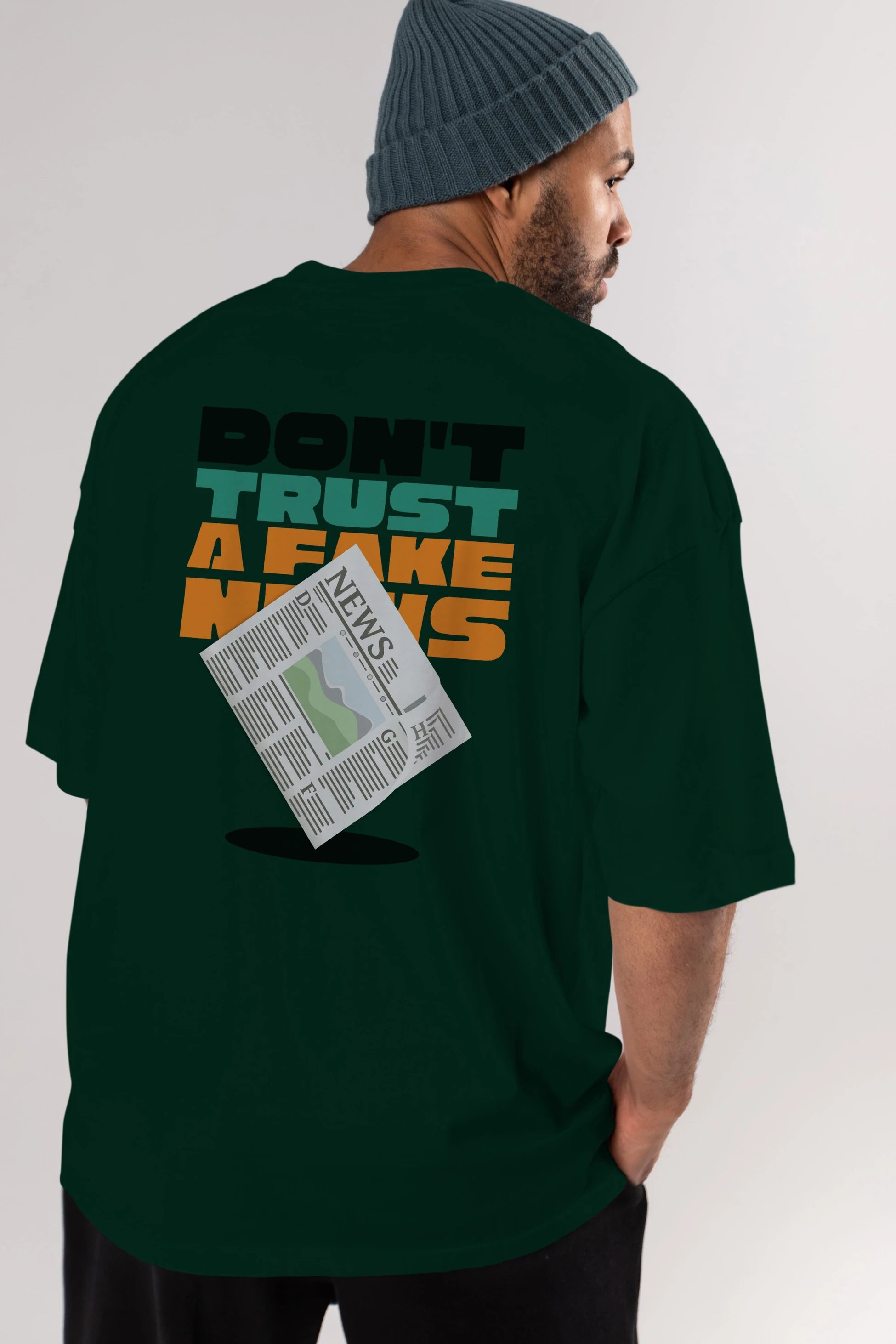 Dont Trust a Fake News Yazılı Arka Baskılı Oversize t-shirt Erkek Kadın Unisex