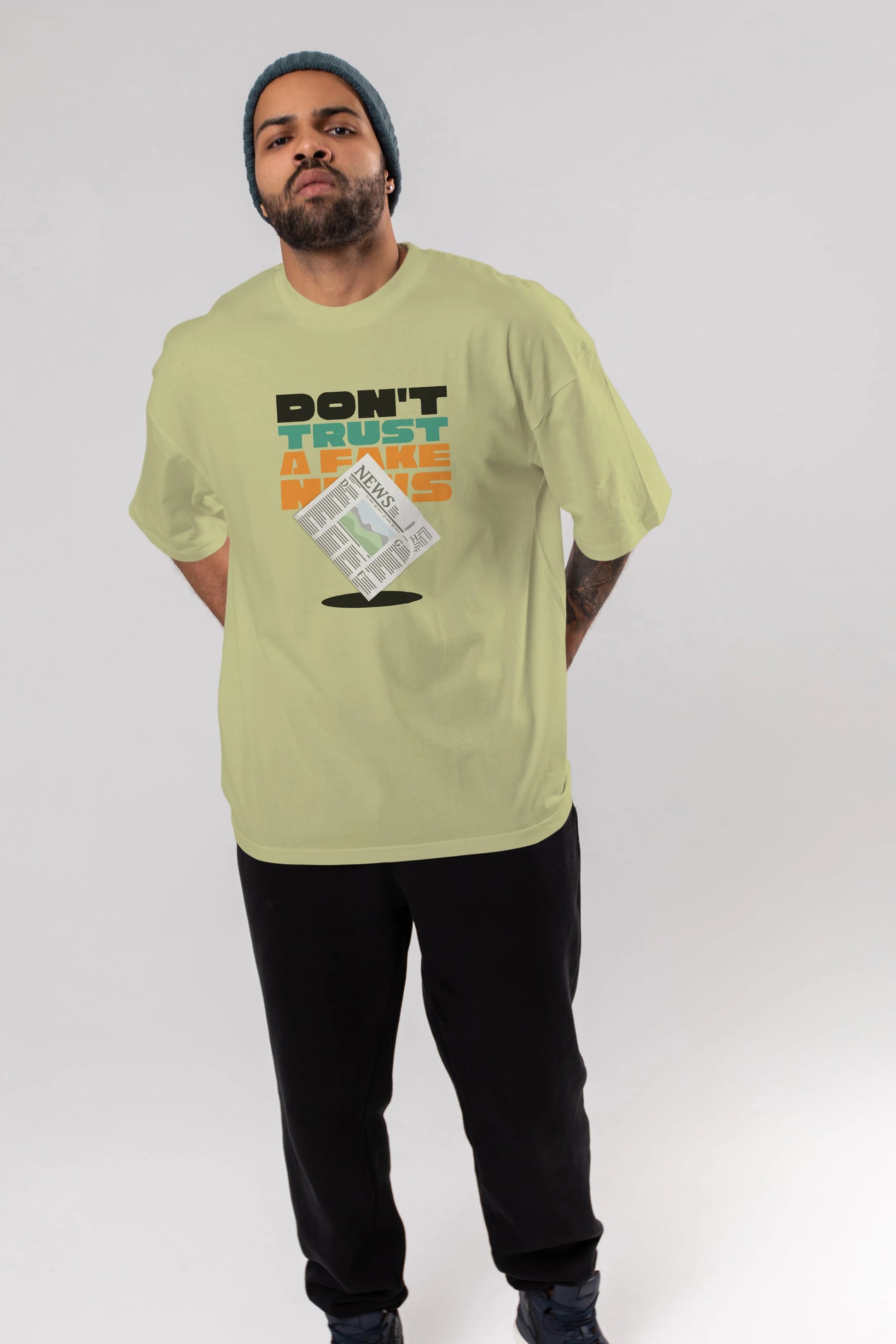 Dont Trust a Fake News Yazılı Ön Baskılı Oversize t-shirt Erkek Kadın Unisex