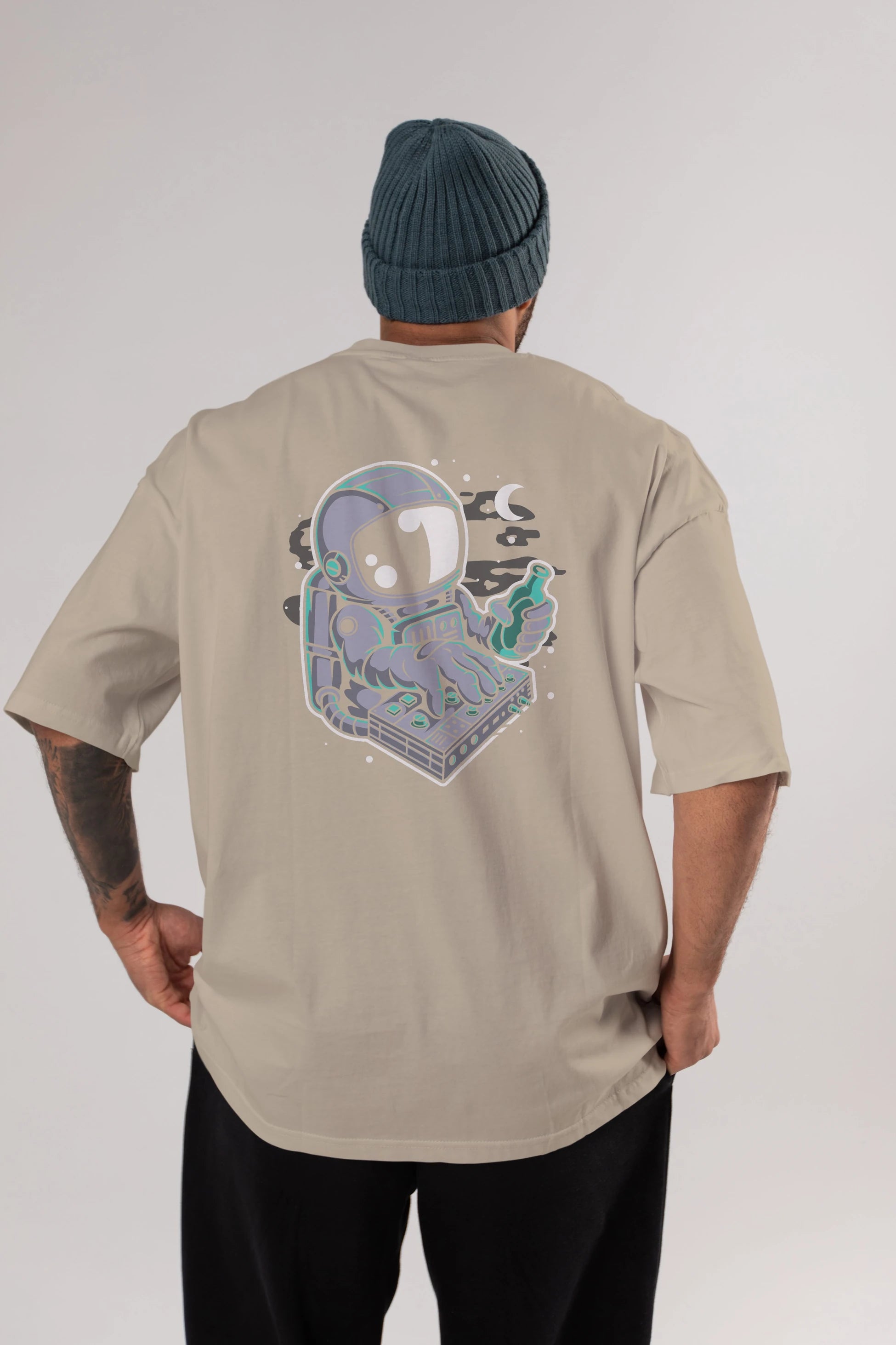 Astronaut Synth Arka Baskılı Oversize t-shirt Erkek Kadın Unisex