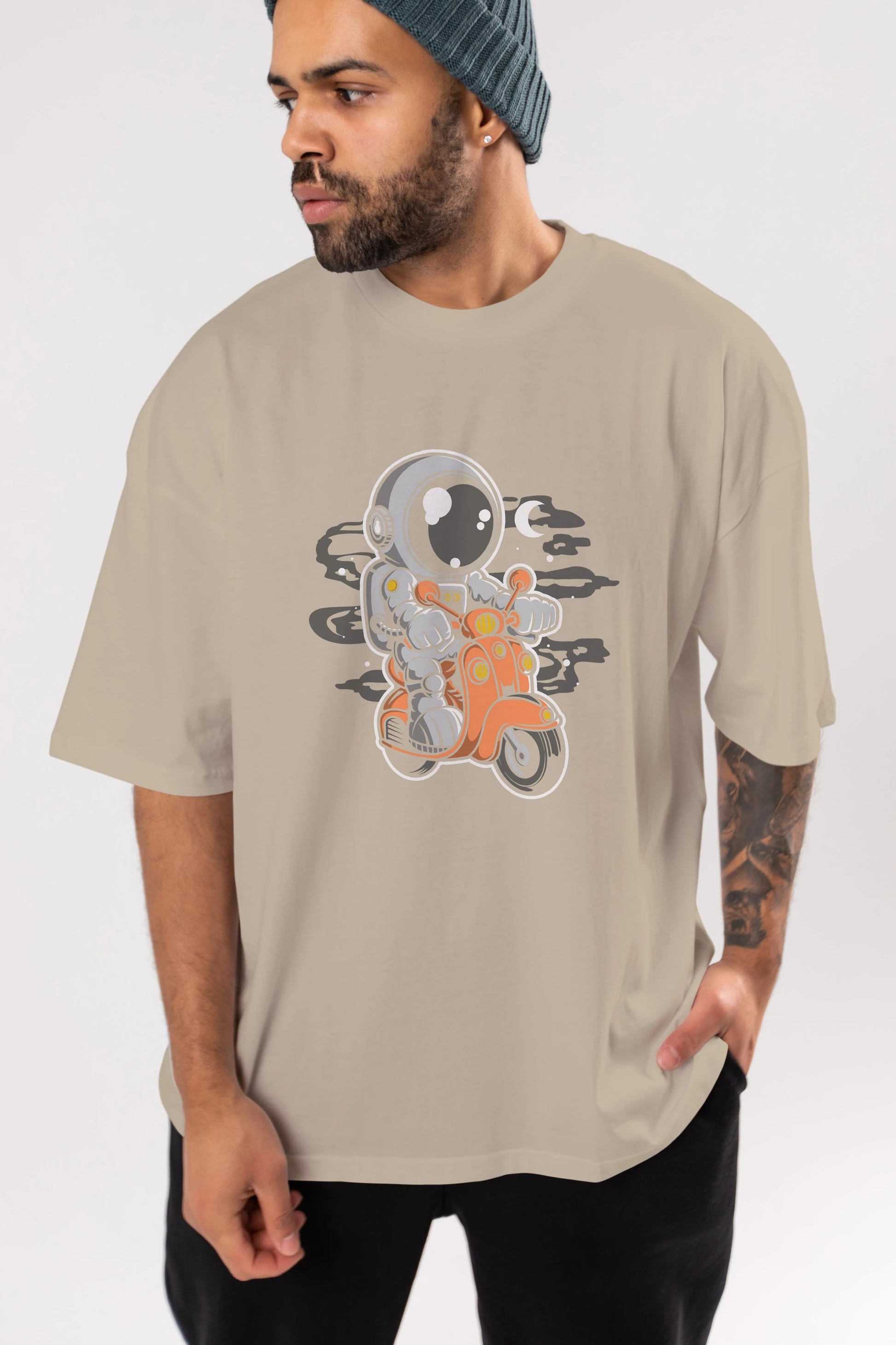 Astronaut Scooter Ön Baskılı Oversize t-shirt Erkek Kadın Unisex