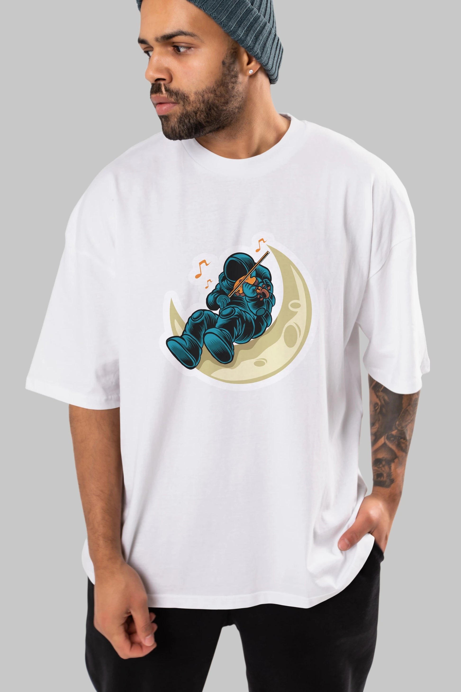 Playing Vionist in Space Sticker Ön Baskılı Oversize t-shirt Erkek Kadın Unisex