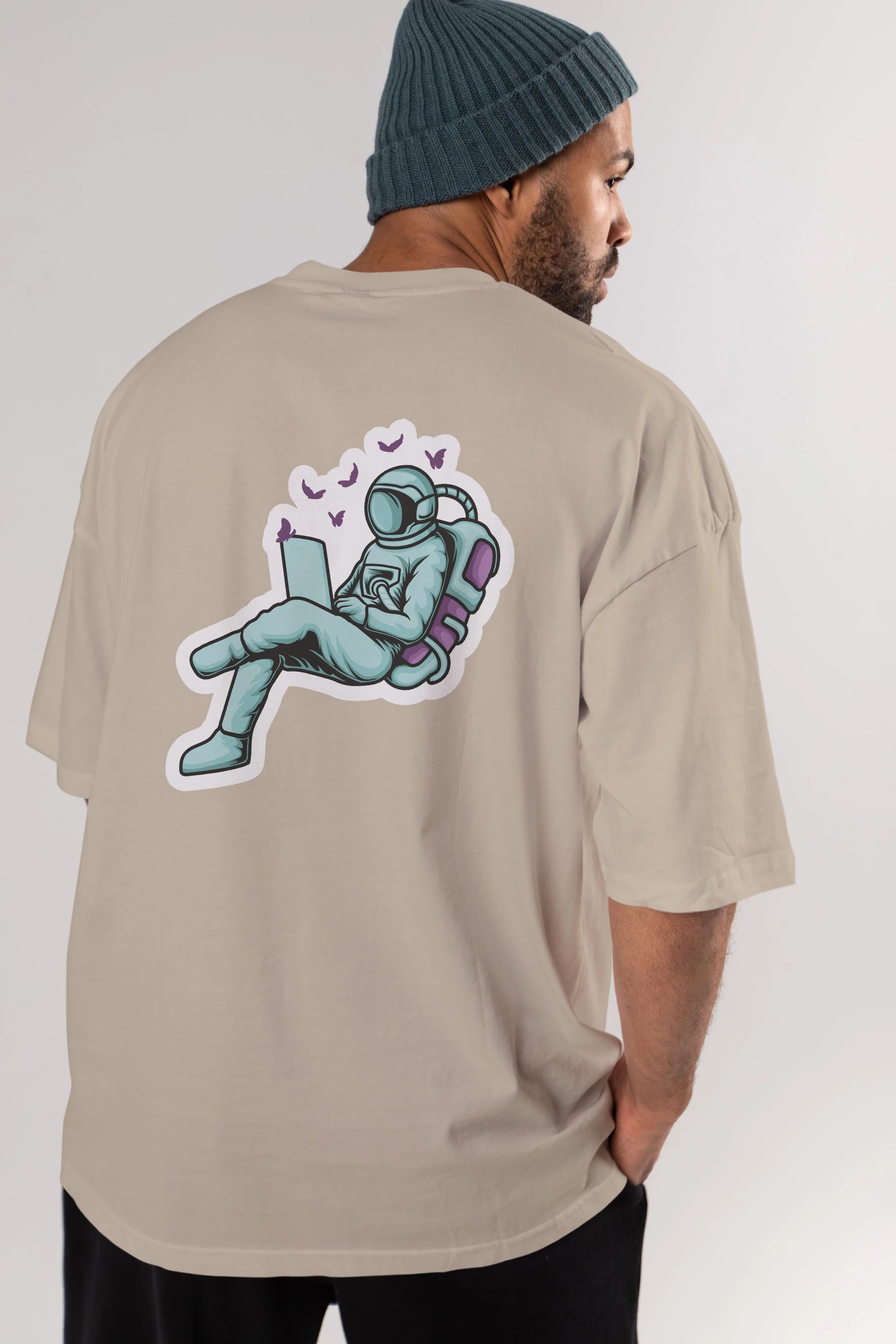 Work with Butterflies in Space Sticker Arka Baskılı Oversize t-shirt Erkek Kadın Unisex