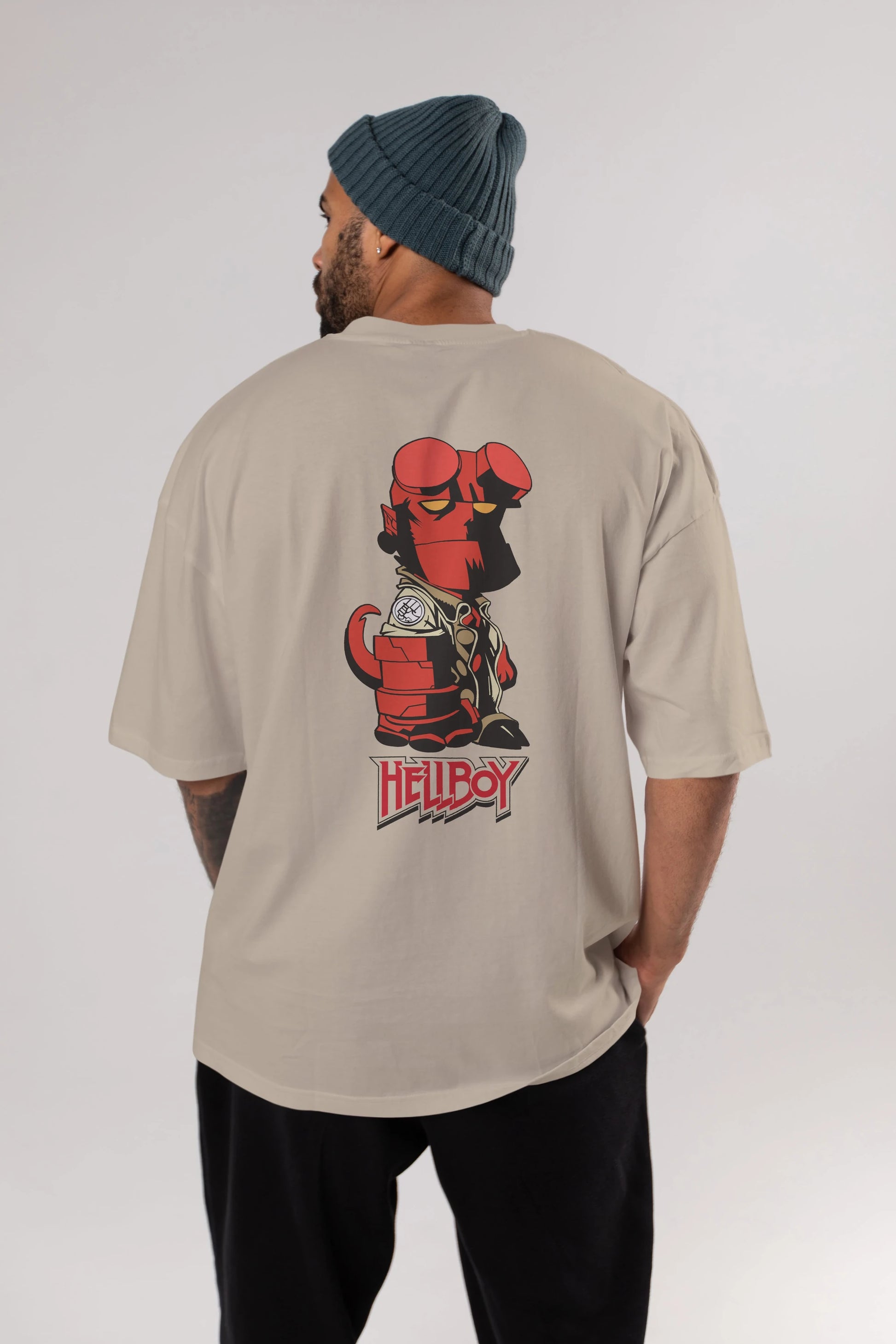 Hellboy (1) Arka Baskılı Oversize t-shirt Erkek Kadın Unisex %100 Pamuk Bisiklet Yaka tişort