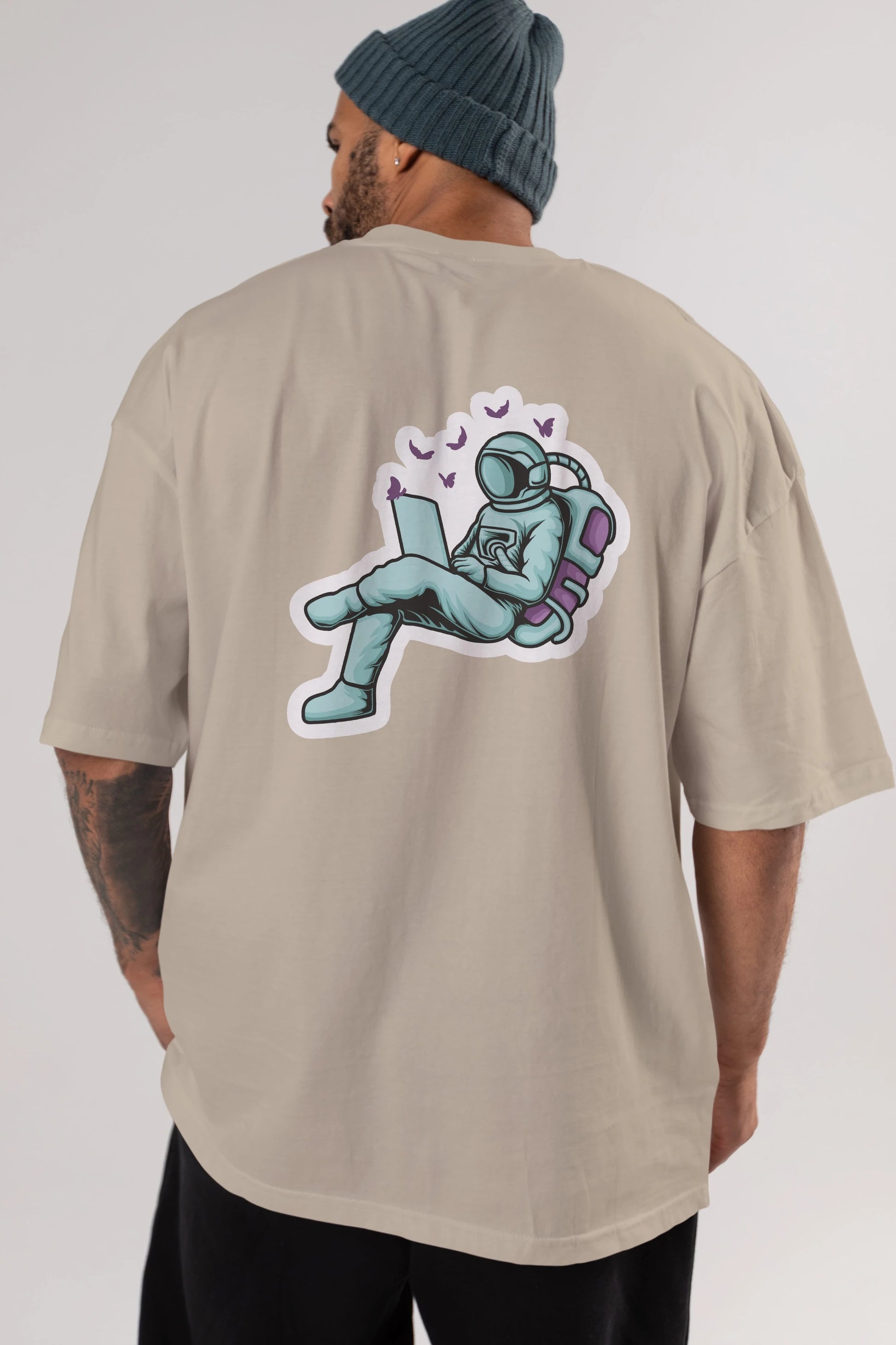 Work with Butterflies in Space Sticker Arka Baskılı Oversize t-shirt Erkek Kadın Unisex