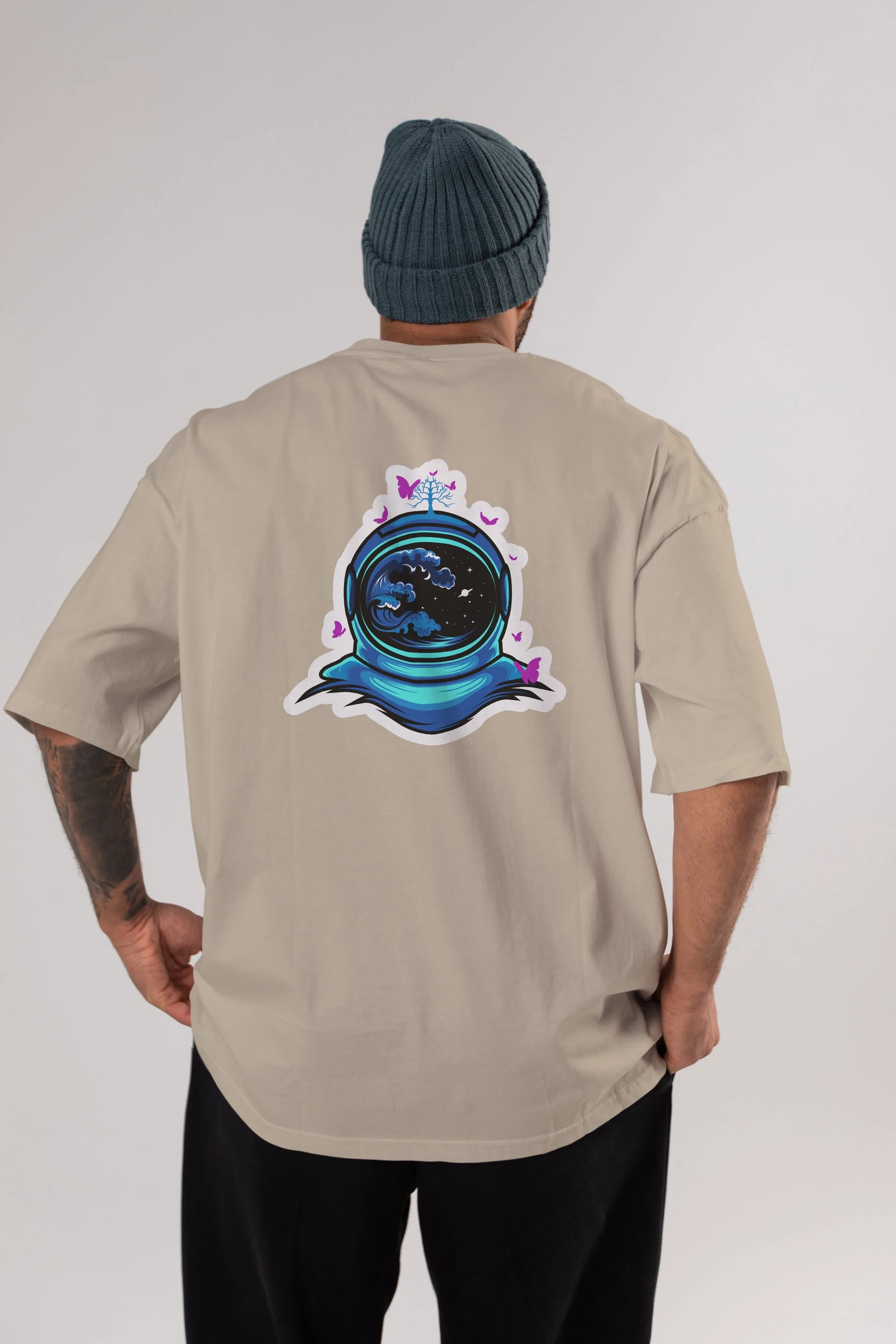 Astronaut and Butterfly Sticker Arka Baskılı Oversize t-shirt Erkek Kadın Unisex