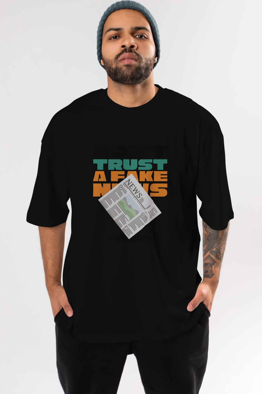 Dont Trust a Fake News Yazılı Ön Baskılı Oversize t-shirt Erkek Kadın Unisex