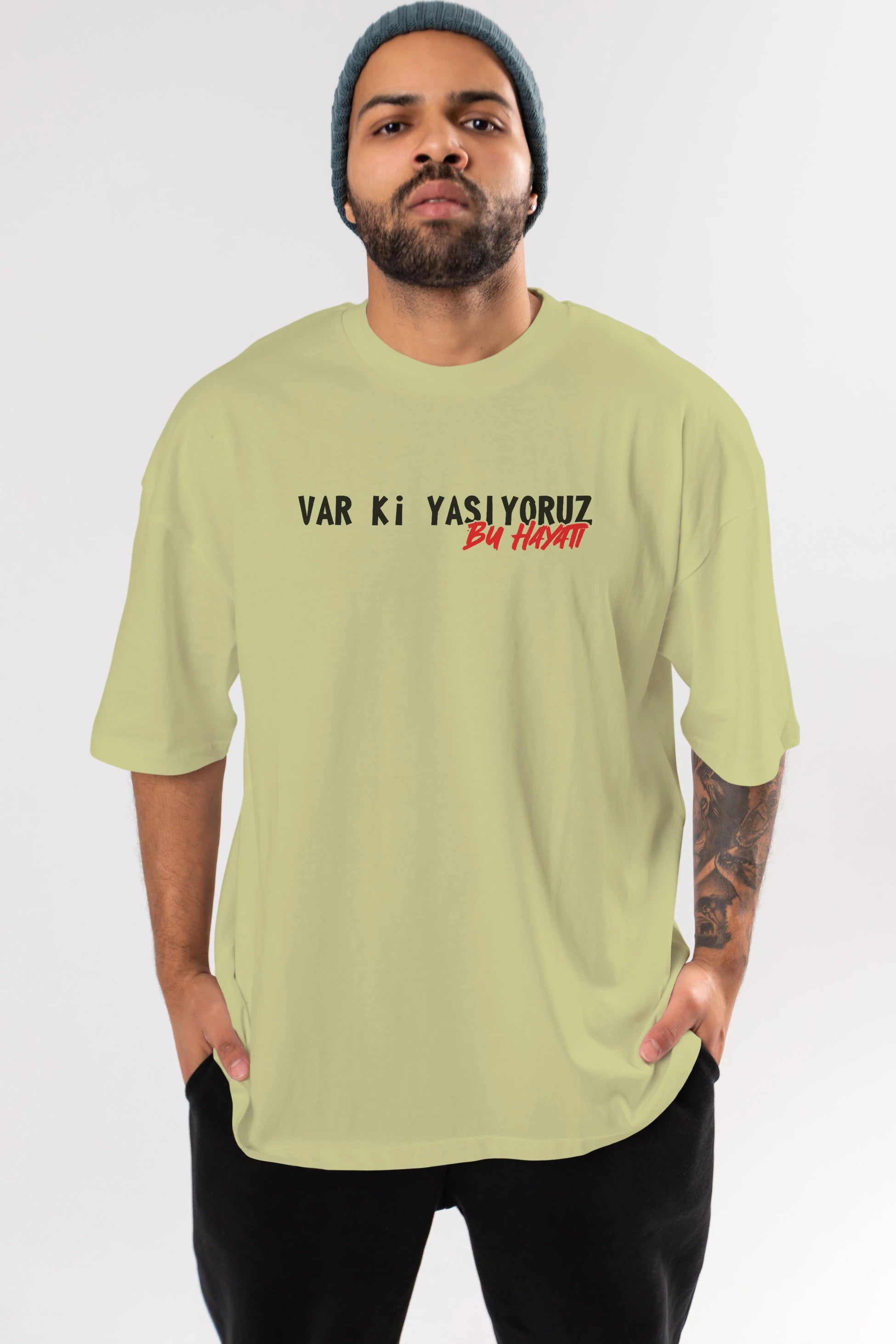 Var Ki Yaşıyoruz Bu Hayatı Ön Baskılı Oversize t-shirt %100 pamuk Erkek Kadın Unisex