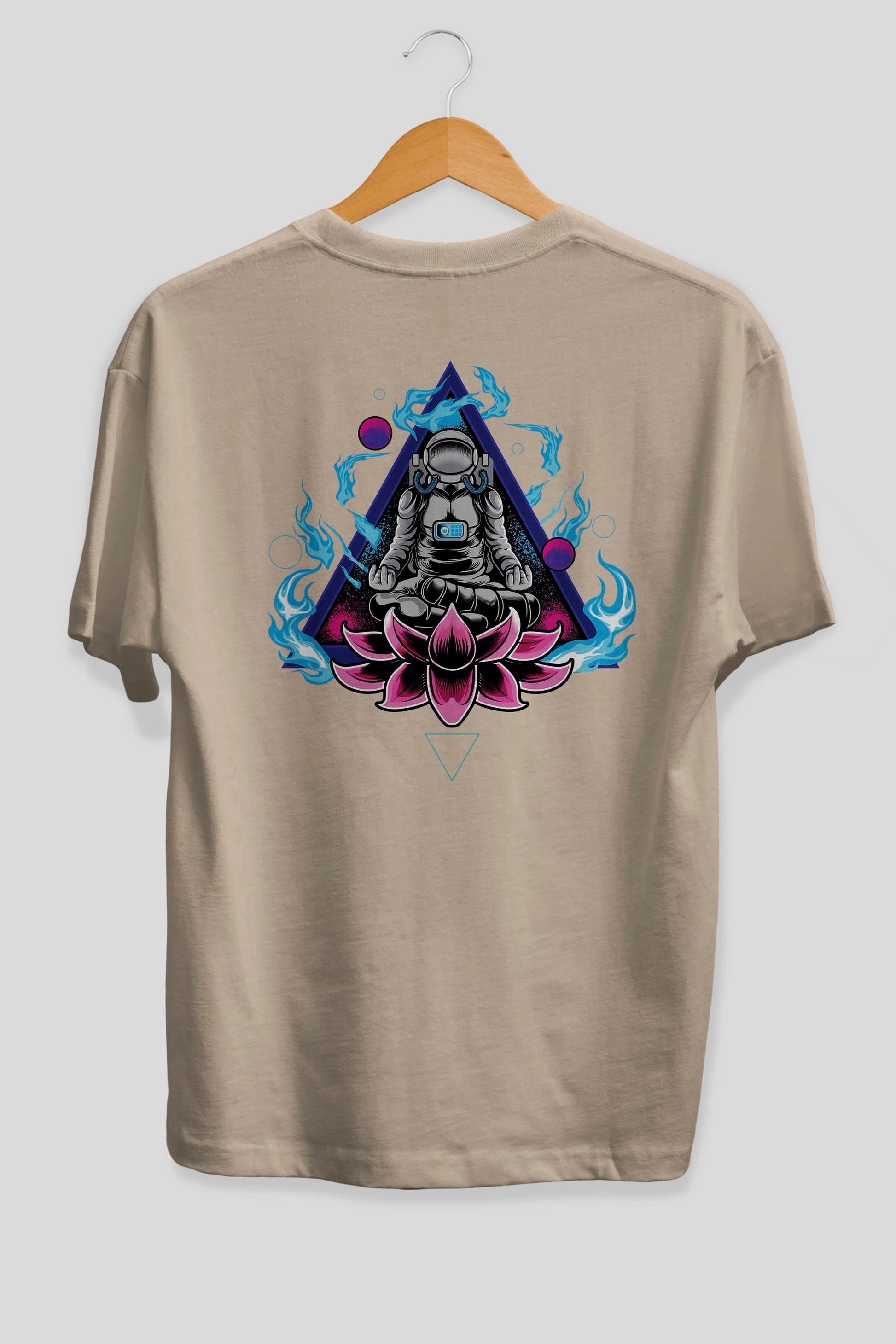 Astronaut Meditation (2) Arka Baskılı Oversize t-shirt Erkek Kadın Unisex