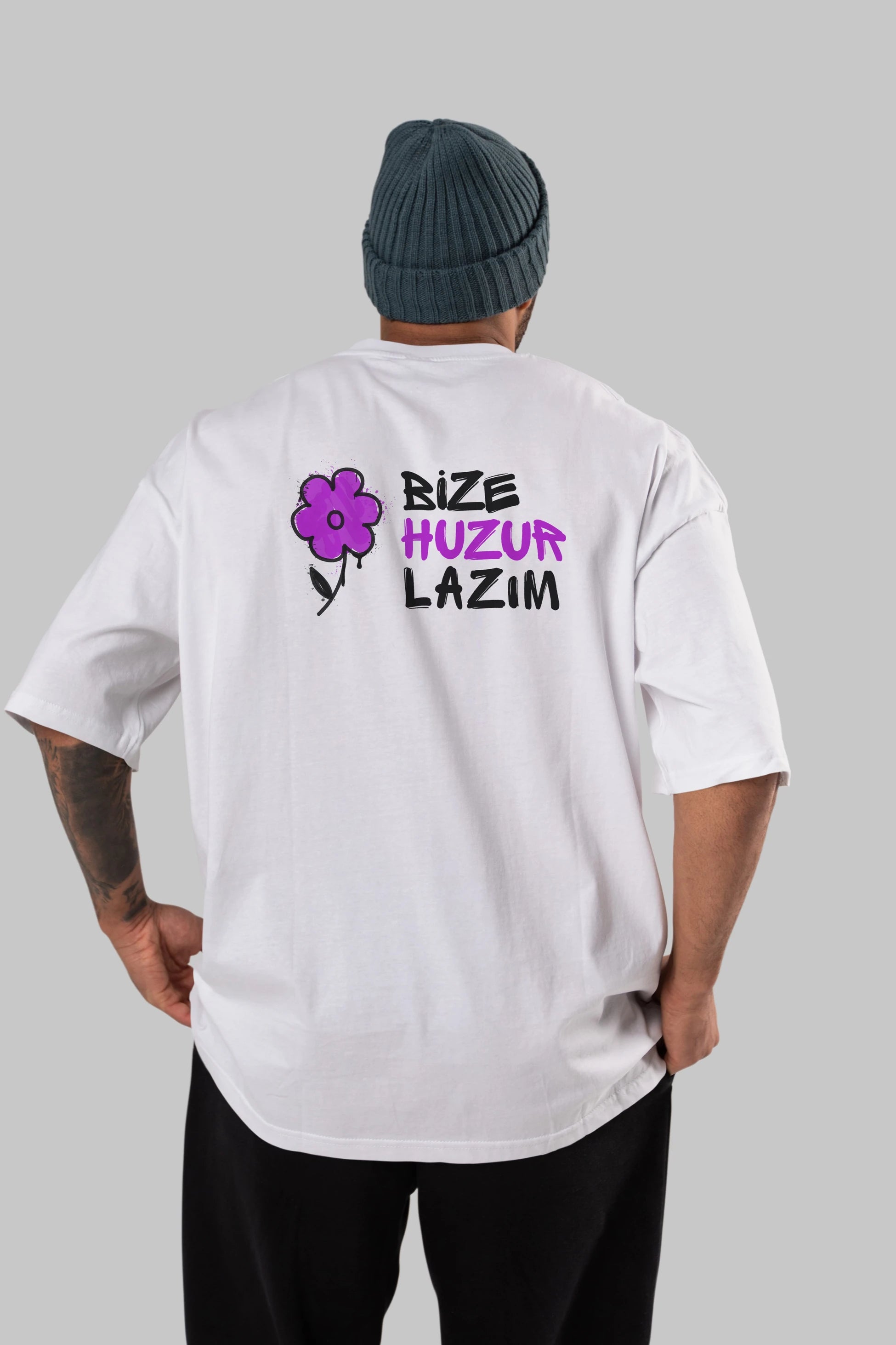 Bize Huzur Lazım Arka Baskılı Oversize t-shirt Erkek Kadın Unisex