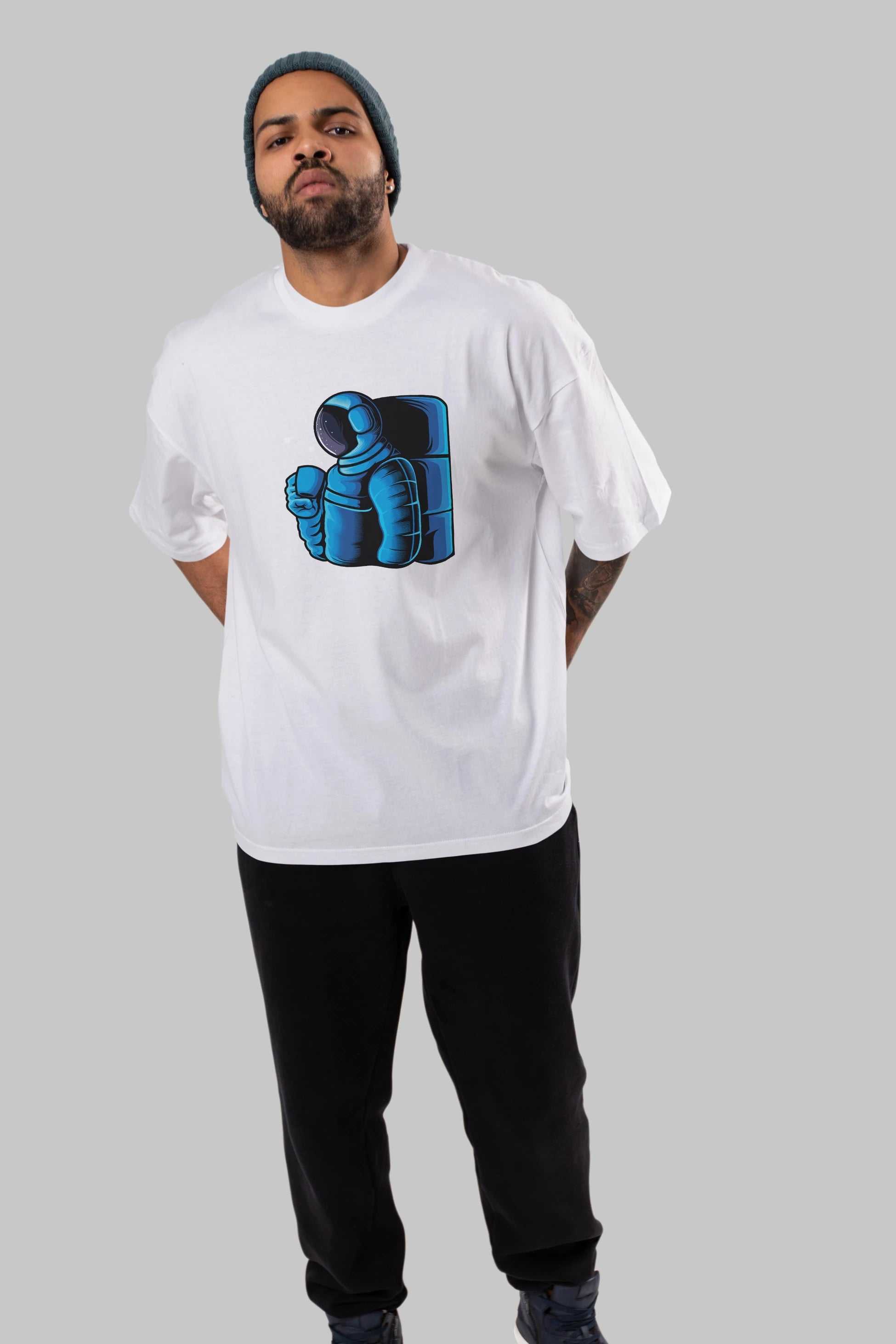 Drinking coffee in space Ön Baskılı Oversize t-shirt Erkek Kadın Unisex