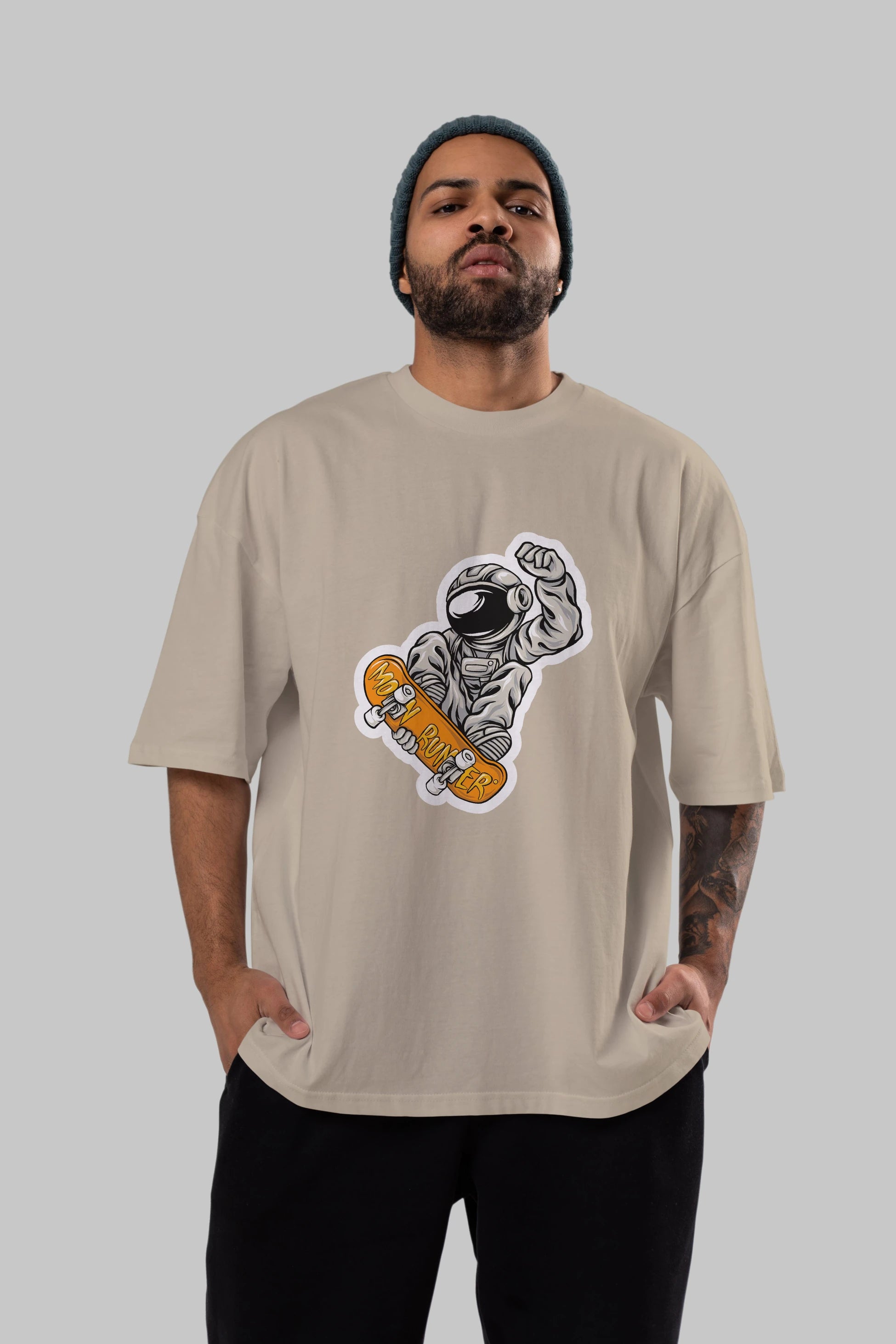 Moon Runner Sticker Ön Baskılı Oversize t-shirt Erkek Kadın Unisex