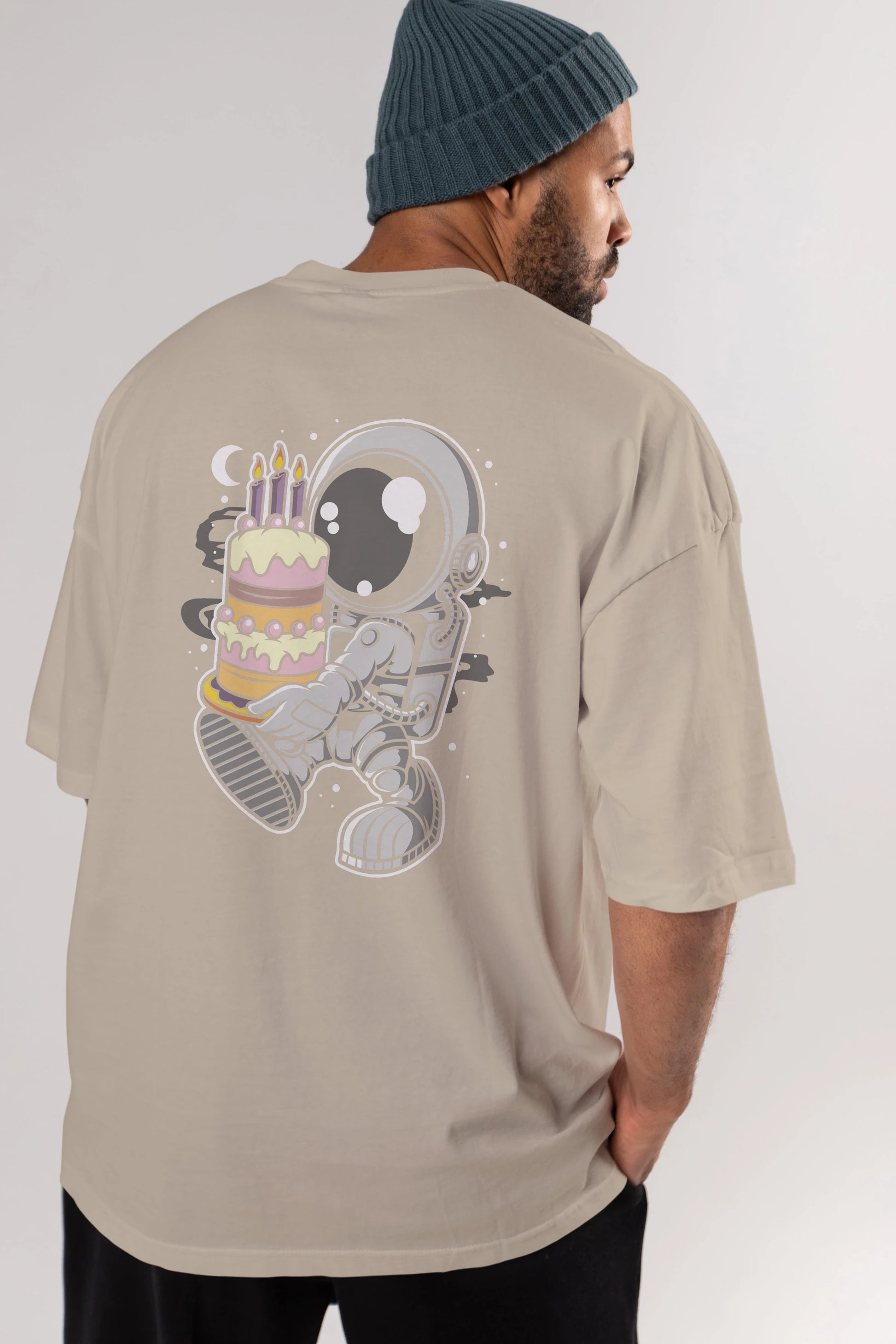 Astronaut Birthday Cake Arka Baskılı Oversize t-shirt Erkek Kadın Unisex