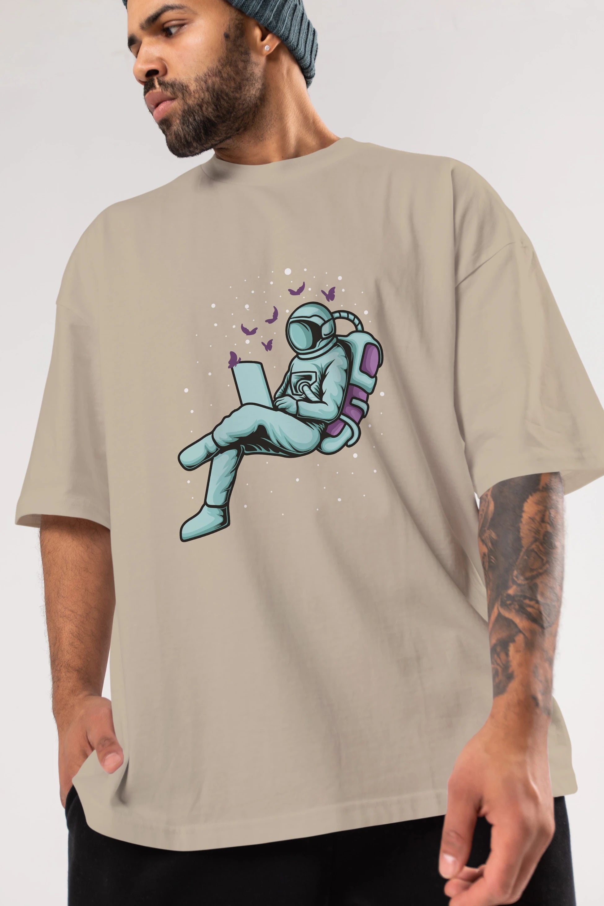 Work with Butterflies in Space Ön Baskılı Oversize t-shirt Erkek Kadın Unisex