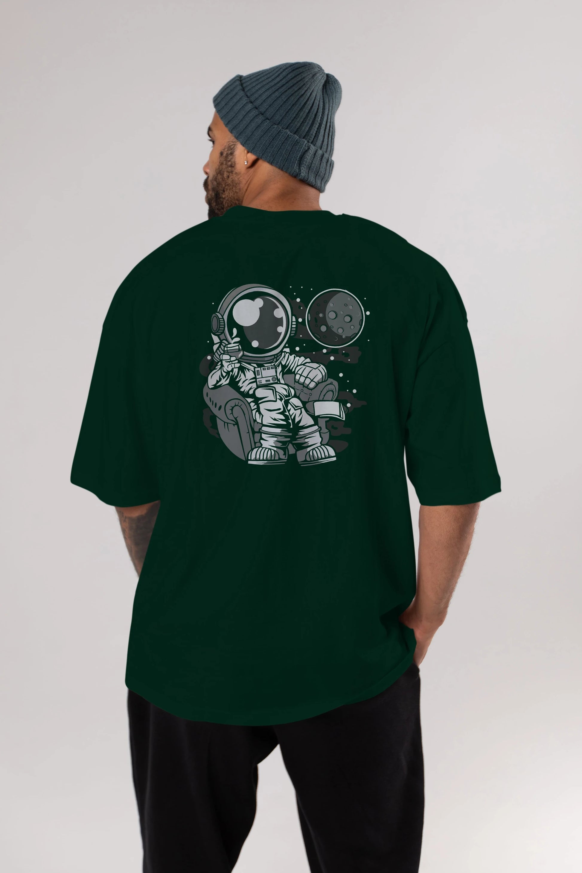 Astronaut Drinking And Relax Arka Baskılı Oversize t-shirt Erkek Kadın Unisex