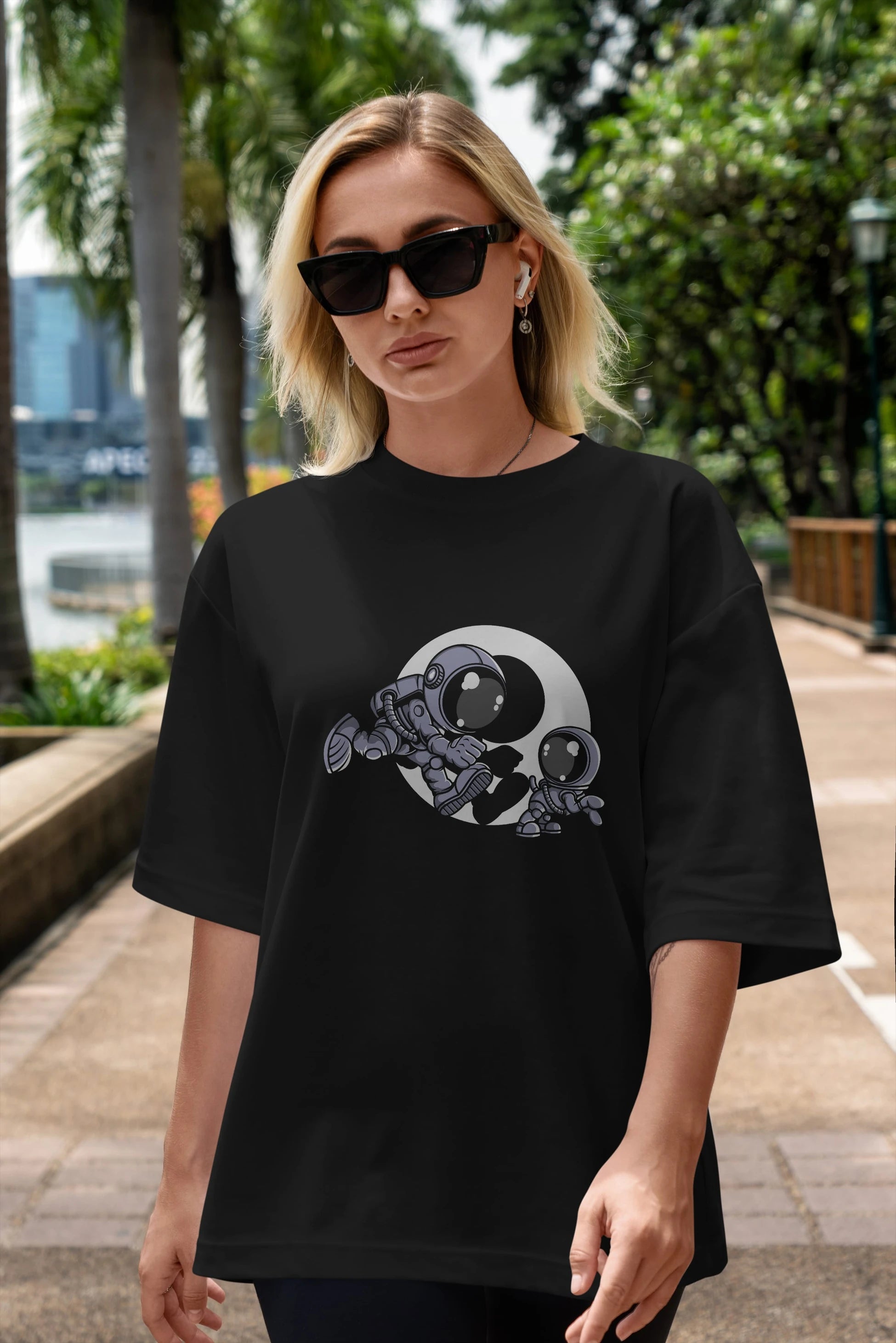 Astronaut And Little Dog Ön Baskılı Oversize t-shirt Erkek Kadın Unisex