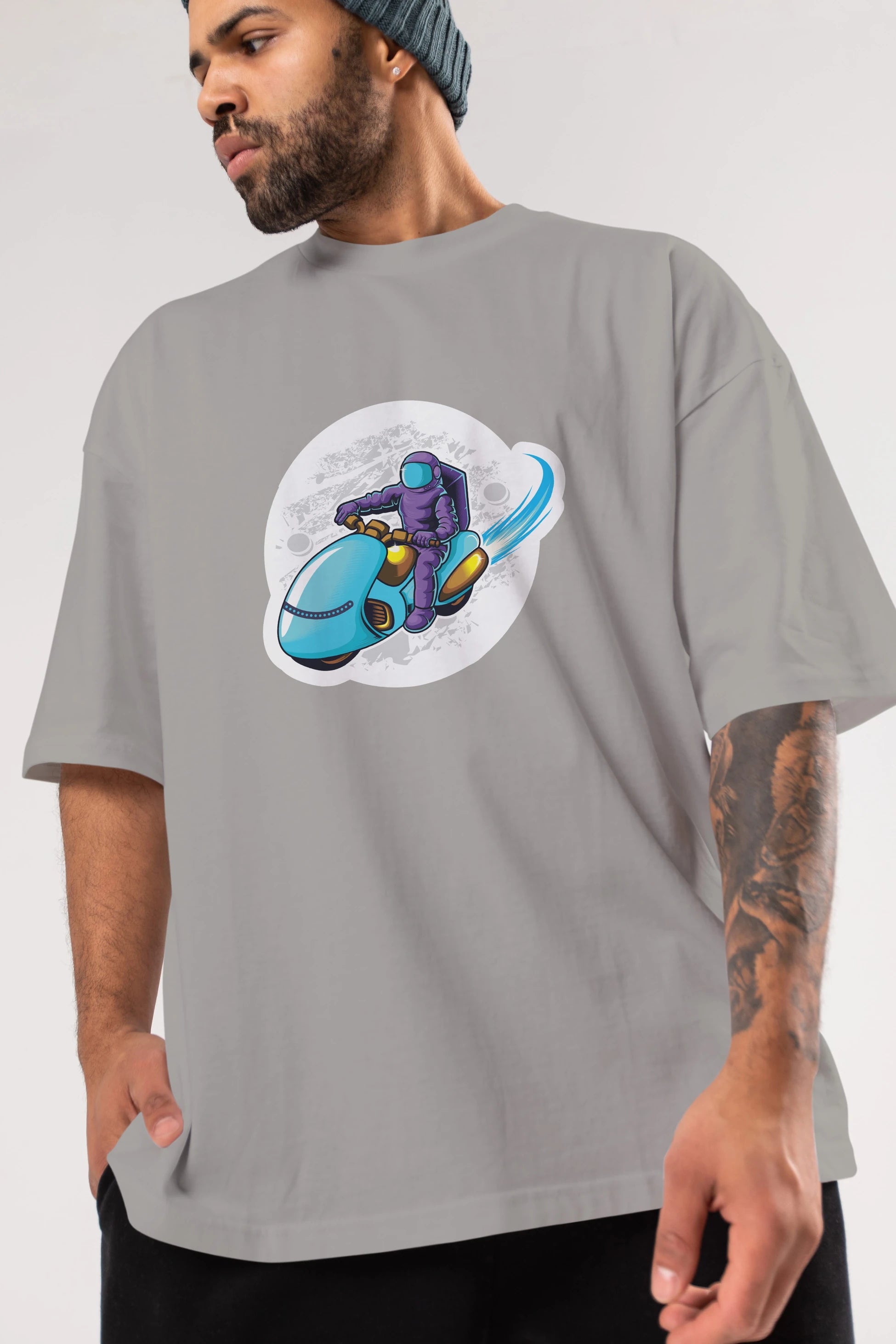 Astrorider in Space Sticker Ön Baskılı Oversize t-shirt Erkek Kadın Unisex