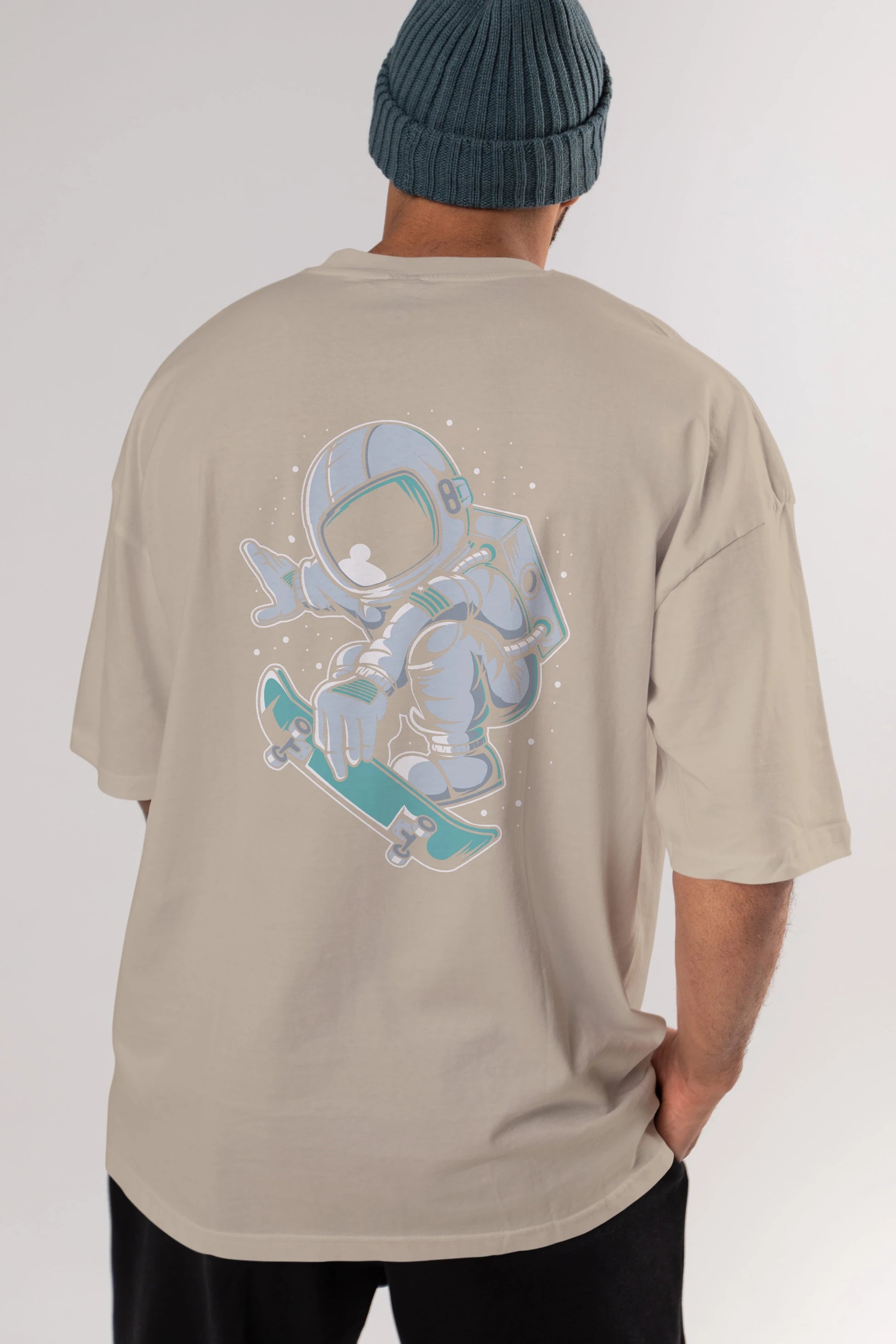 Astronaut Skateboard Jump Arka Baskılı Oversize t-shirt Erkek Kadın Unisex
