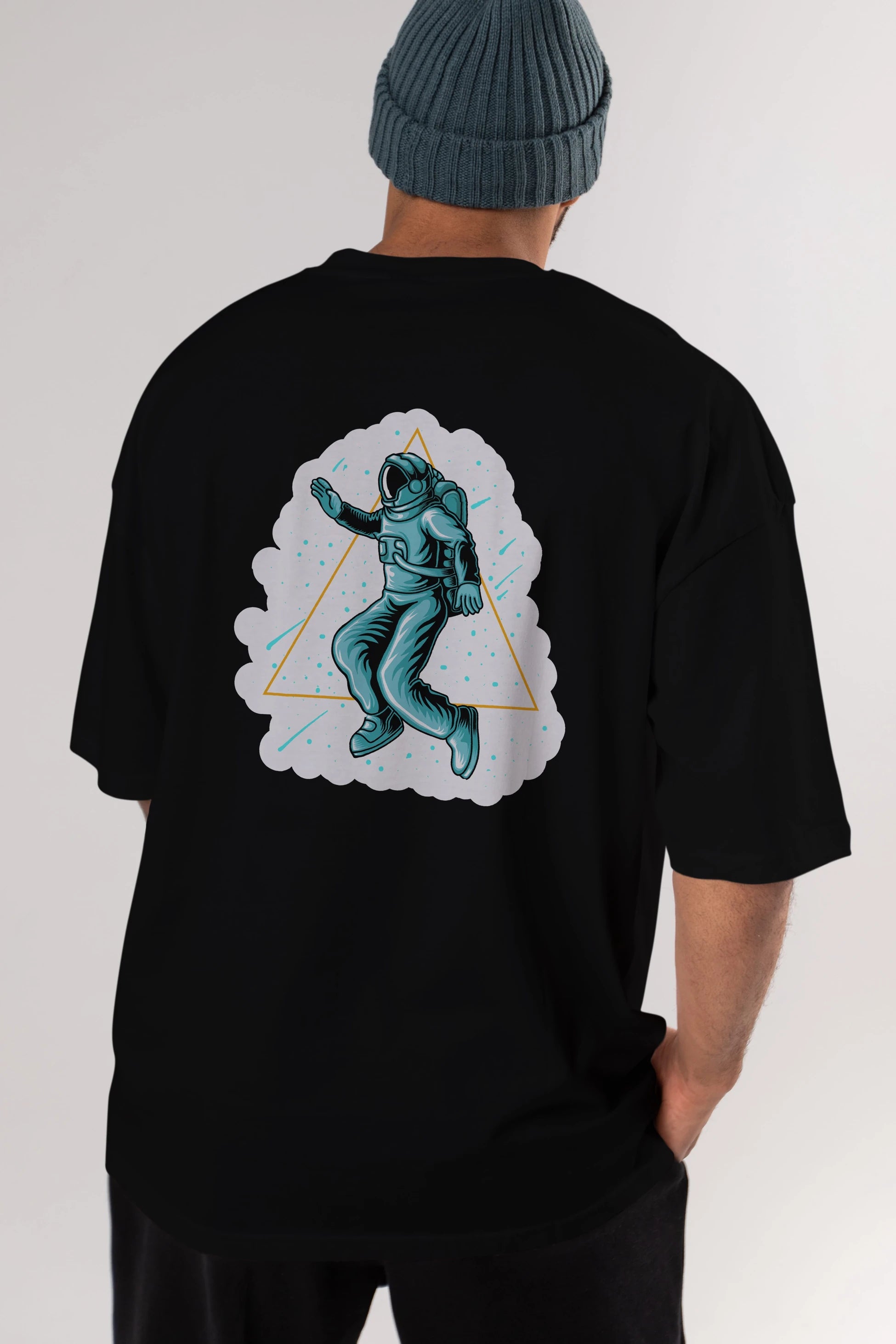 Astronaut Starry Triangle Sticker Arka Baskılı Oversize t-shirt Erkek Kadın Unisex