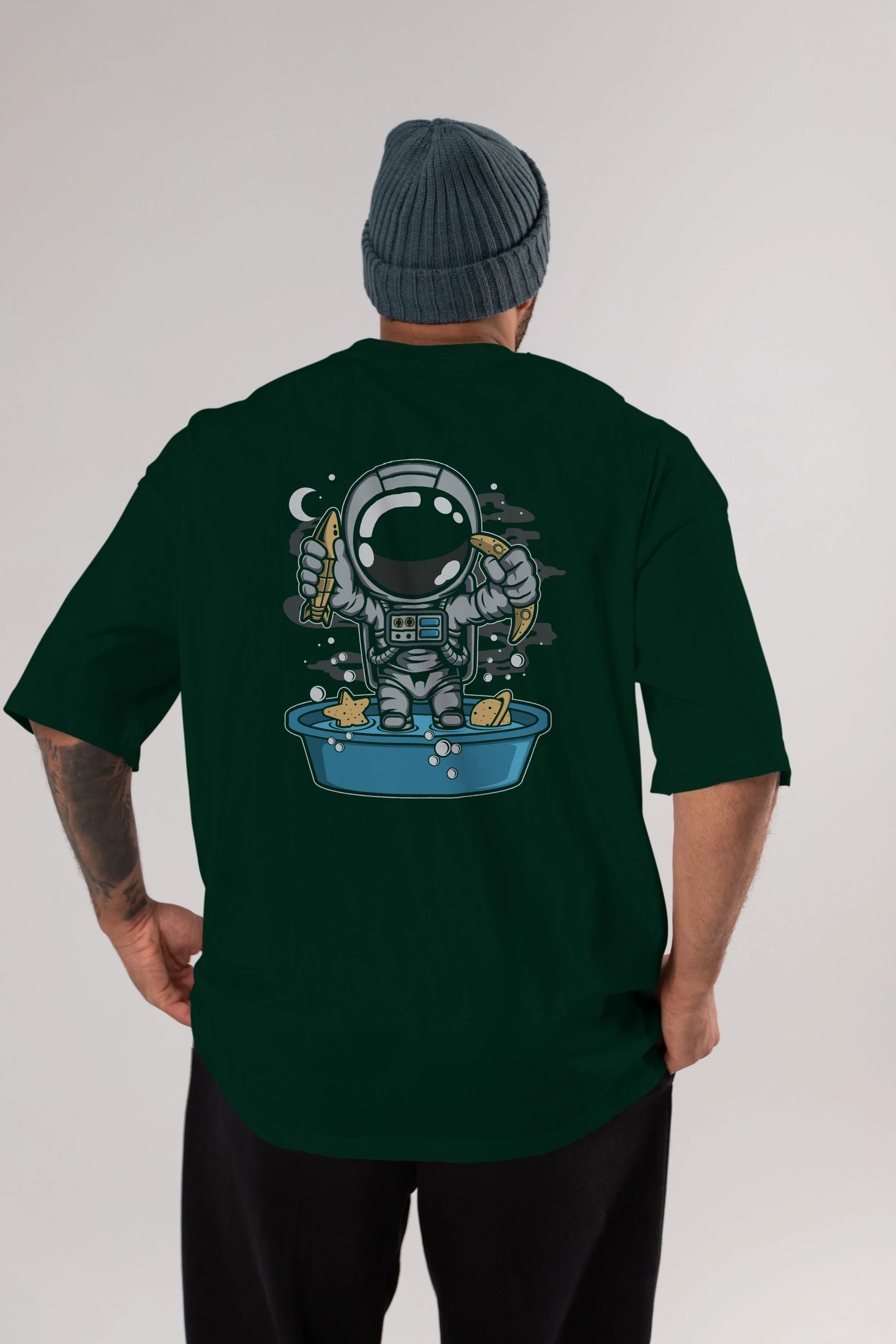 Astronaut Bath Tub Arka Baskılı Oversize t-shirt Erkek Kadın Unisex