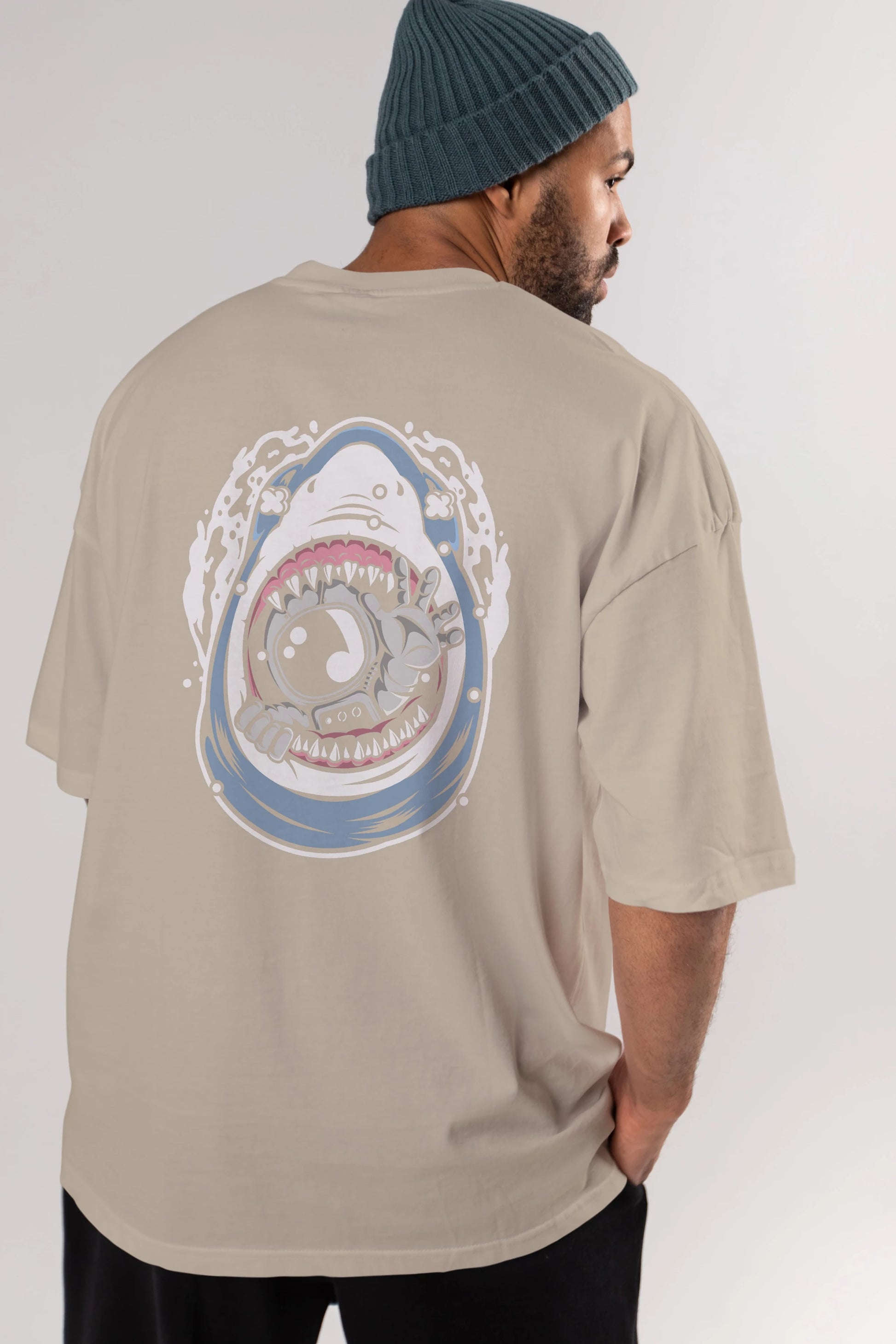 Astronaut Shark Arka Baskılı Oversize t-shirt Erkek Kadın Unisex