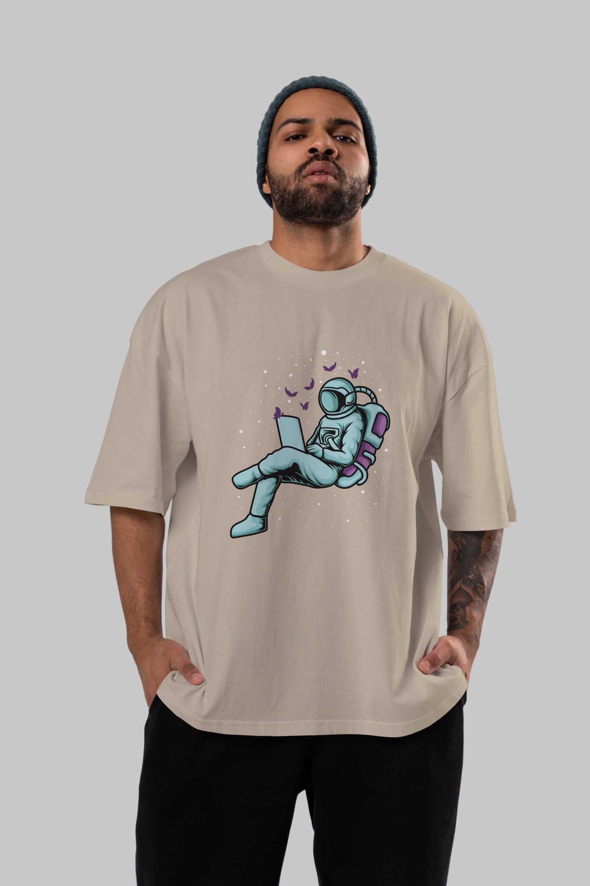 Work with Butterflies in Space Ön Baskılı Oversize t-shirt Erkek Kadın Unisex