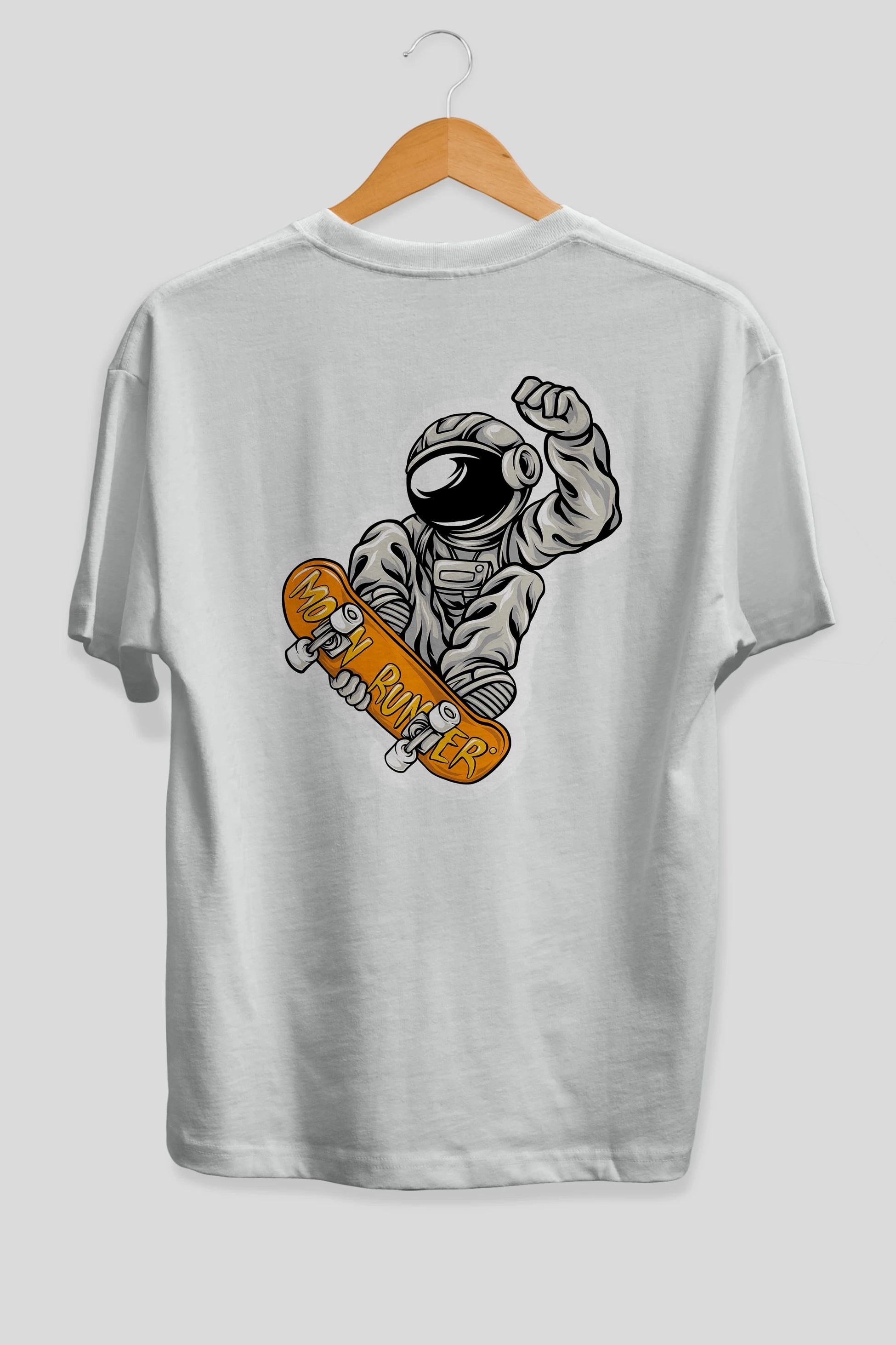 Moon Runner Sticker Arka Baskılı Oversize t-shirt Erkek Kadın Unisex