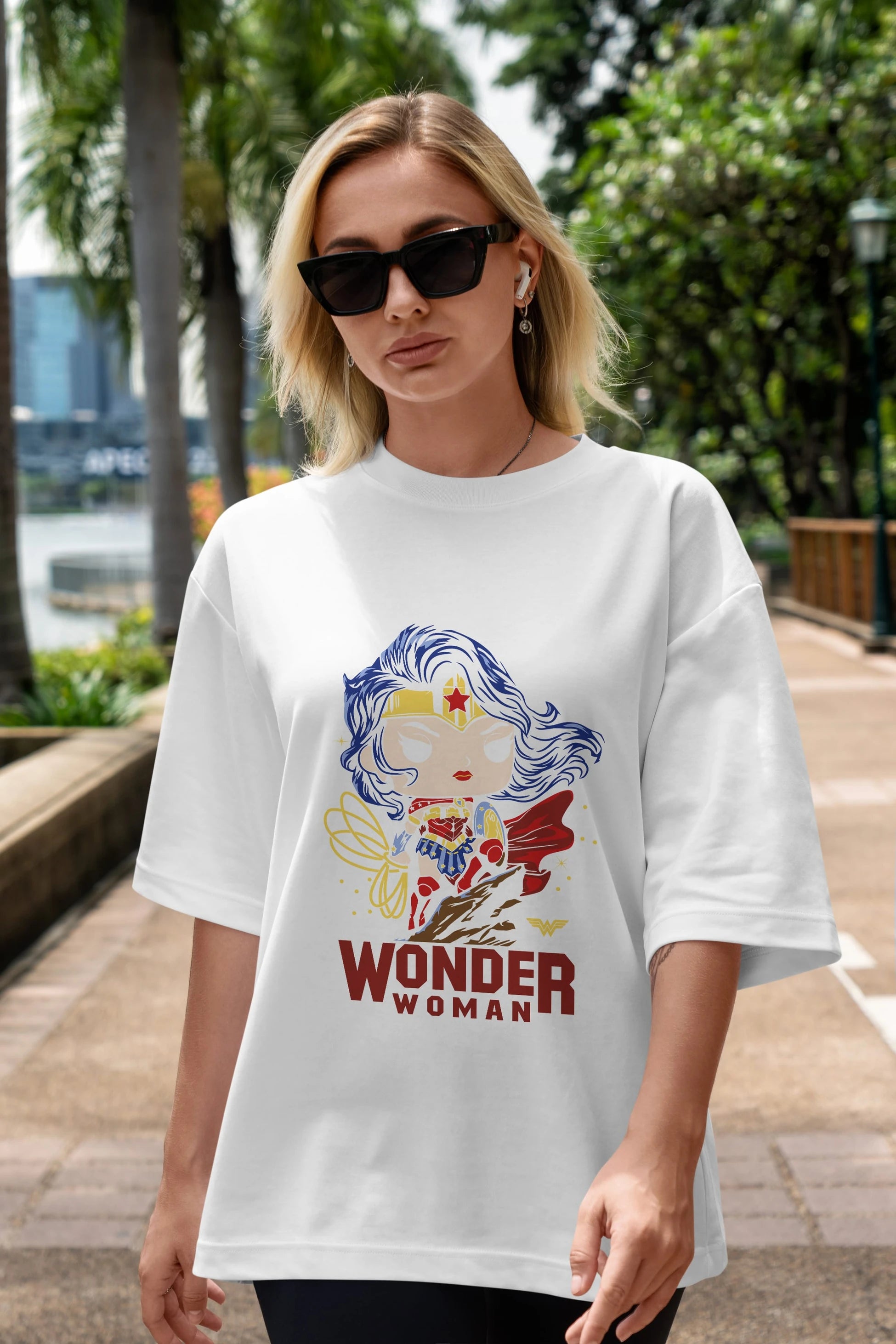 Wonder Woman (2) Ön Baskılı Oversize t-shirt Erkek Kadın Unisex %100 Pamuk Bisiklet Yaka tişort