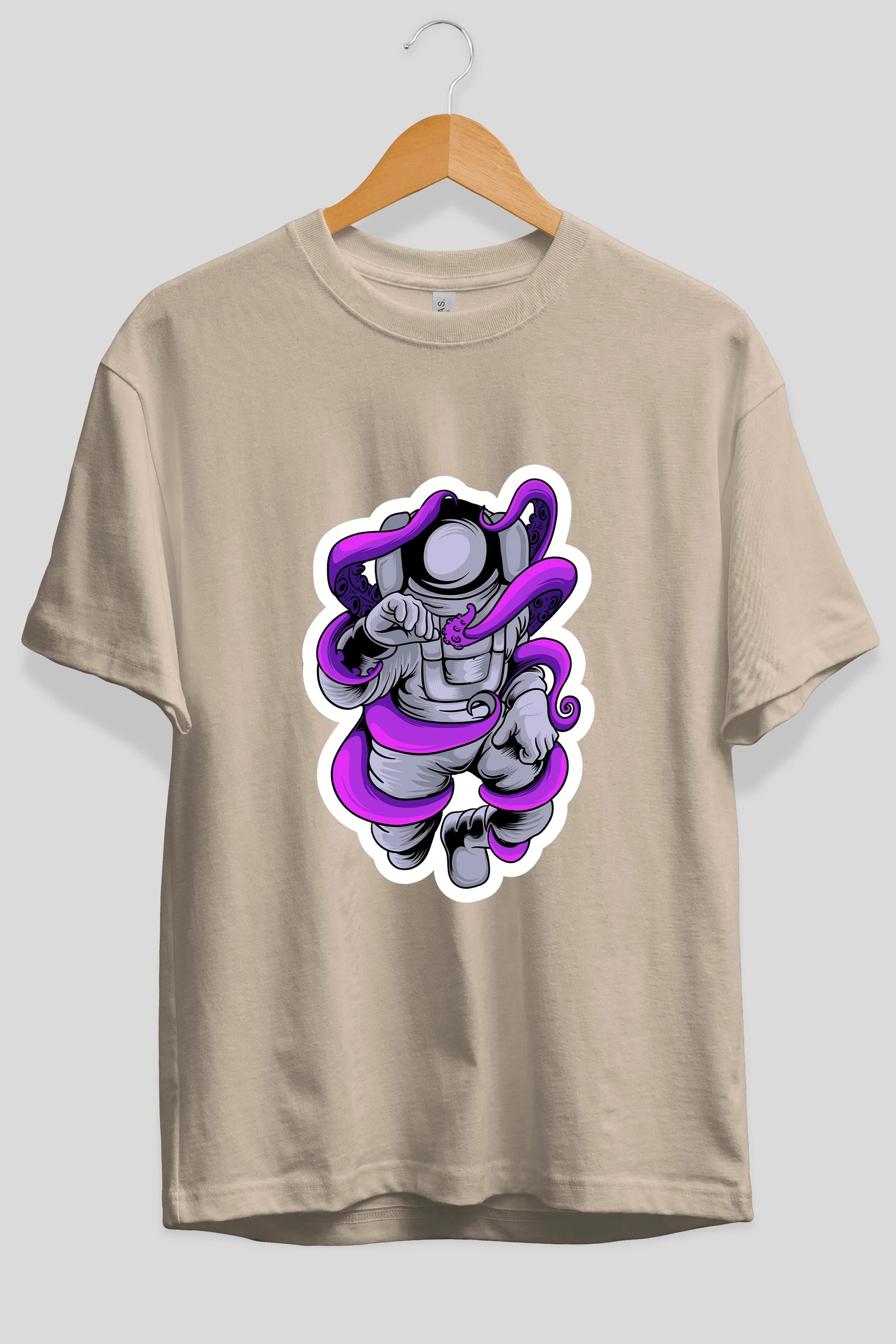 Astronaut fighting octopus sticker Ön Baskılı Oversize t-shirt Erkek Kadın Unisex