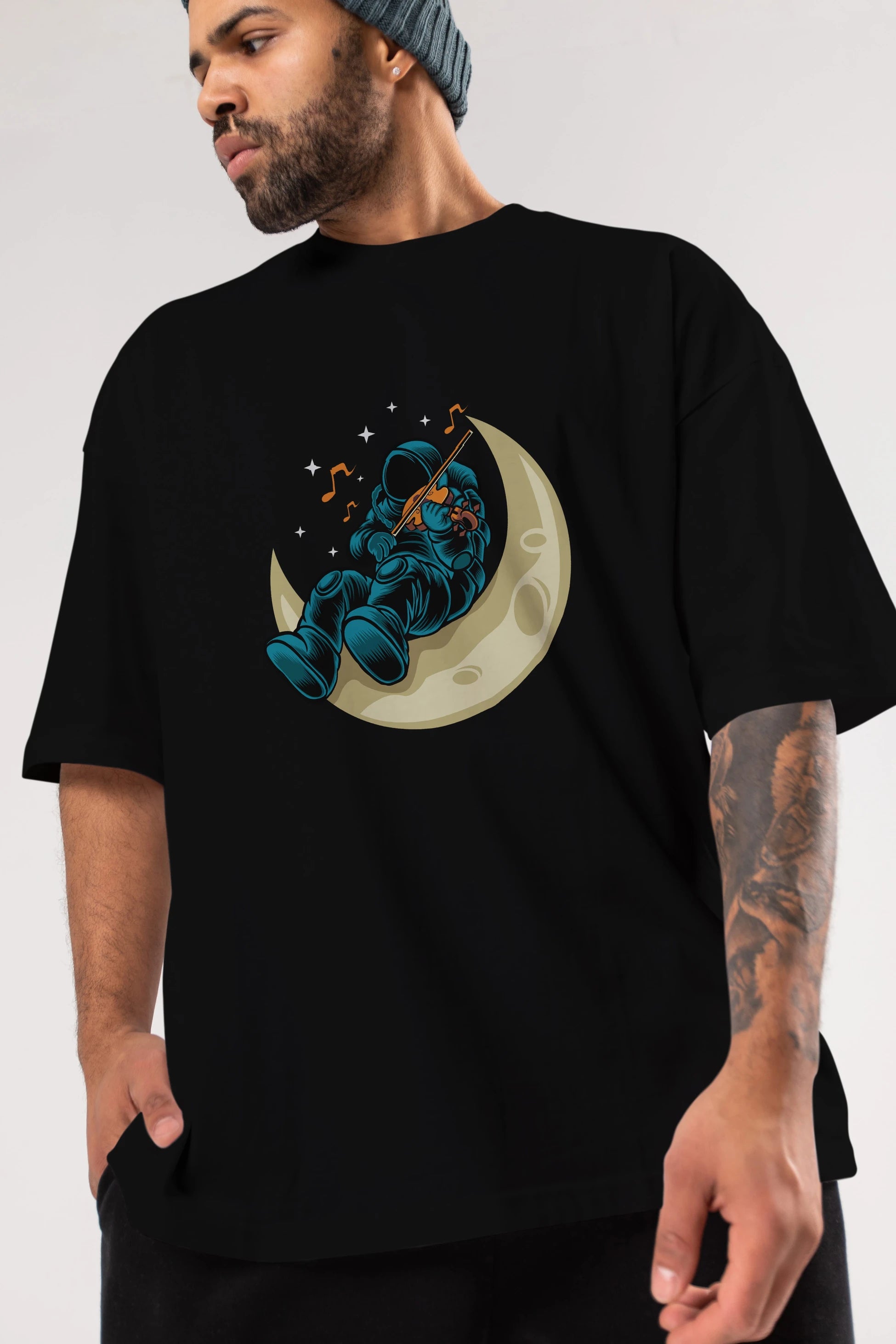 Playing Vionist in Space Ön Baskılı Oversize t-shirt Erkek Kadın Unisex