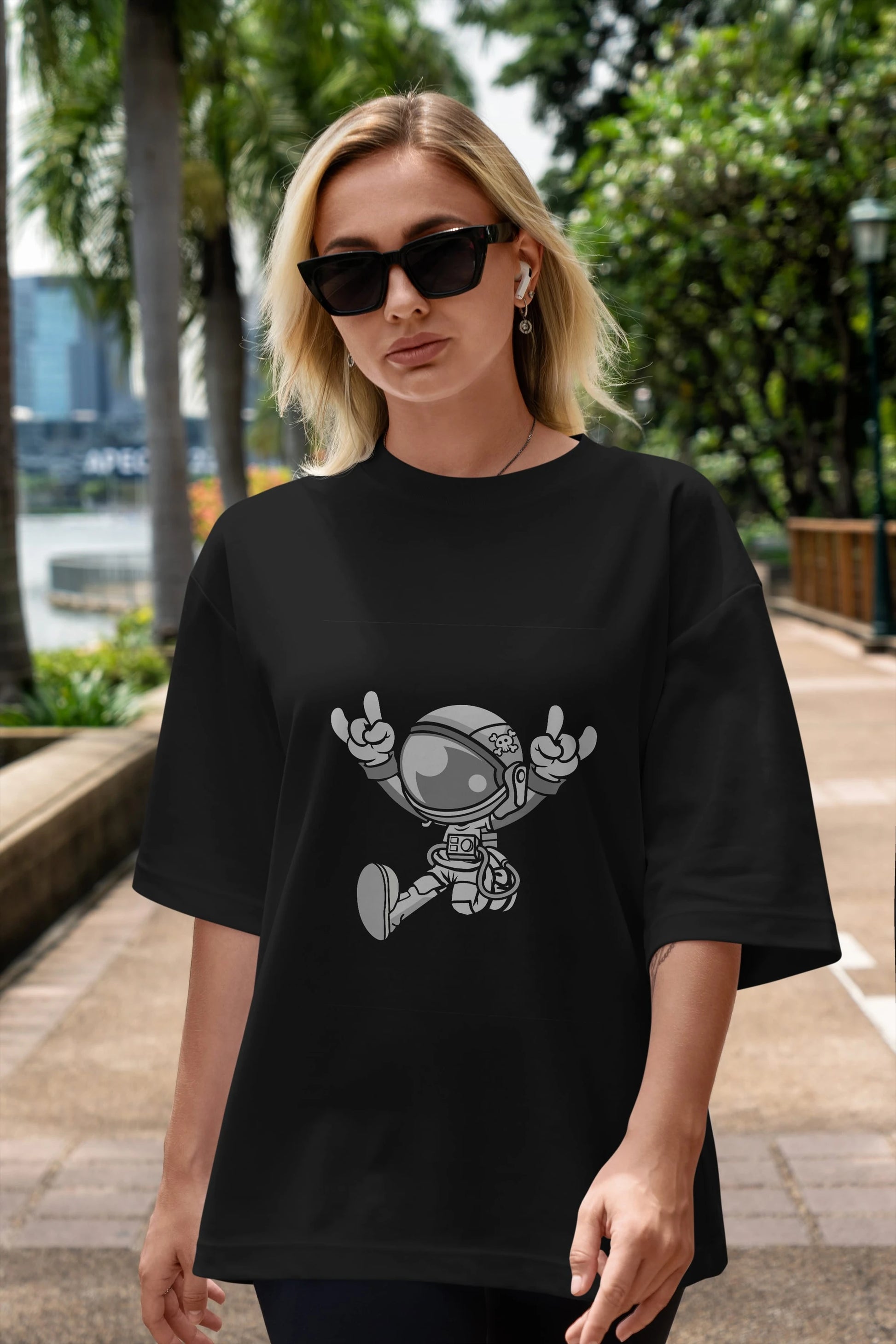 Astronaut Metal Ön Baskılı Oversize t-shirt Erkek Kadın Unisex %100 Pamuk tişort