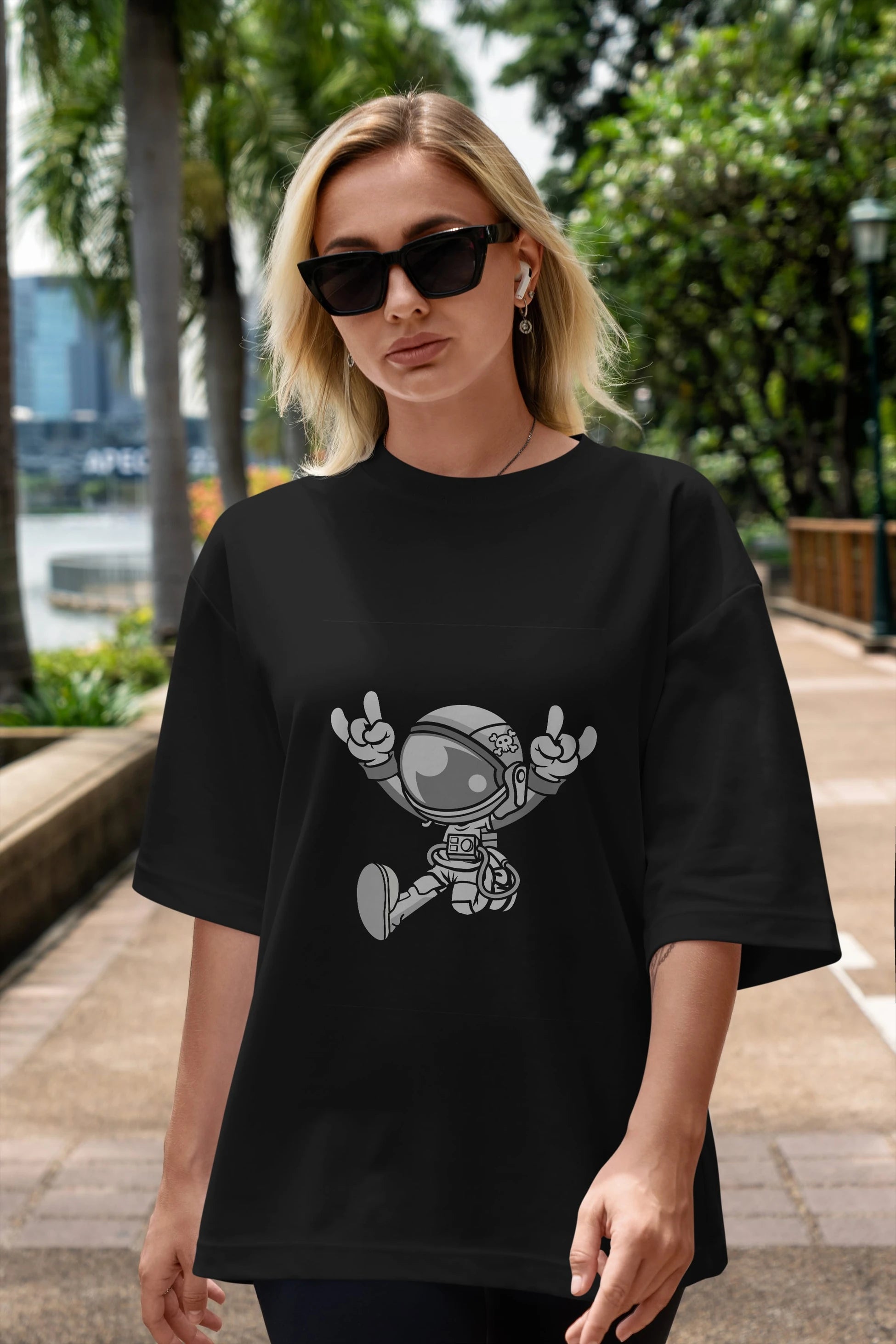 Astronaut Metal Ön Baskılı Oversize t-shirt Erkek Kadın Unisex %100 Pamuk tişort
