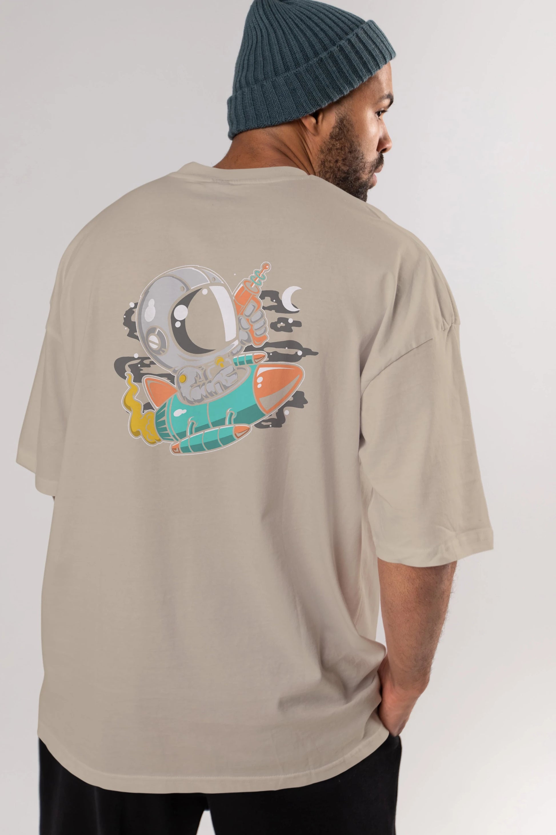 Astronaut Riding Rocket Arka Baskılı Oversize t-shirt Erkek Kadın Unisex