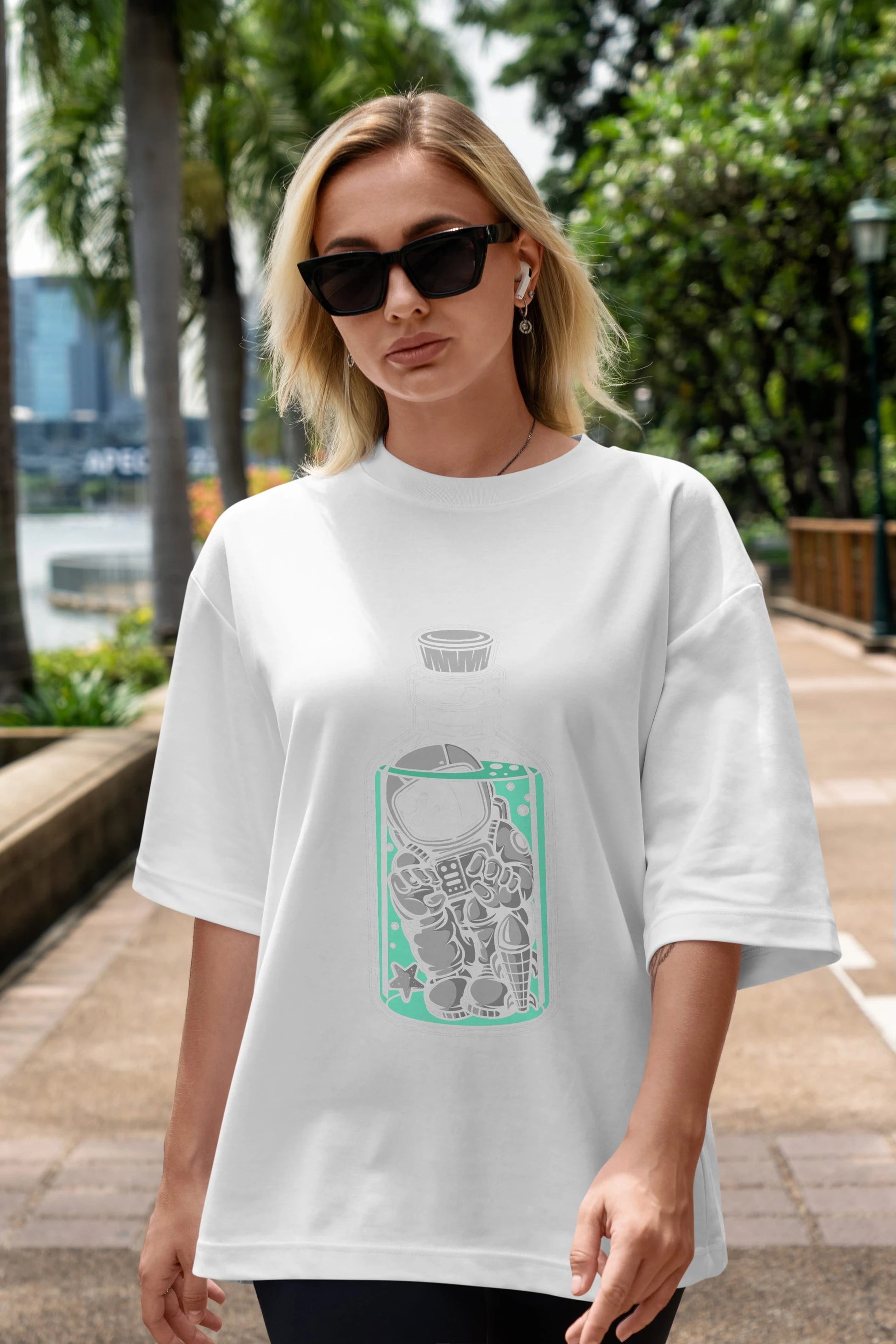 Astronaut in The Bottle Ön Baskılı Oversize t-shirt Erkek Kadın Unisex