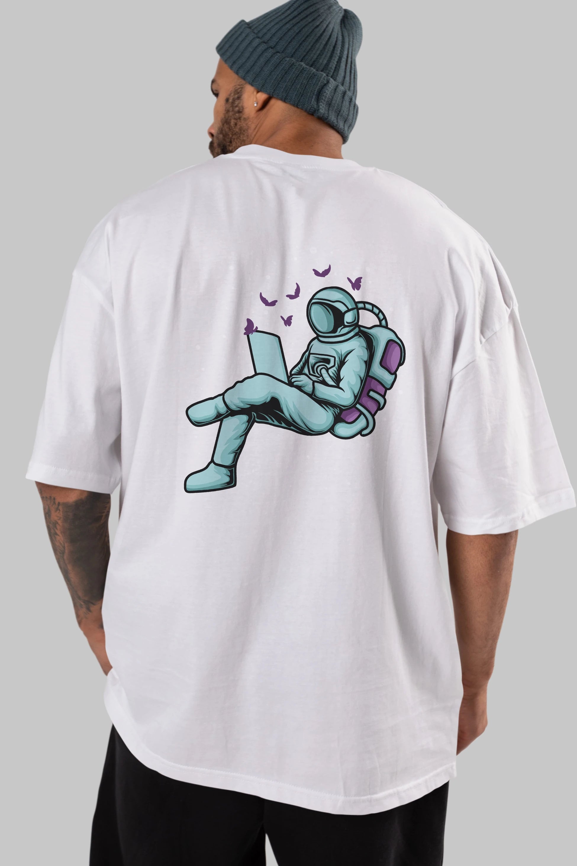 Work with Butterflies in Space Arka Baskılı Oversize t-shirt Erkek Kadın Unisex