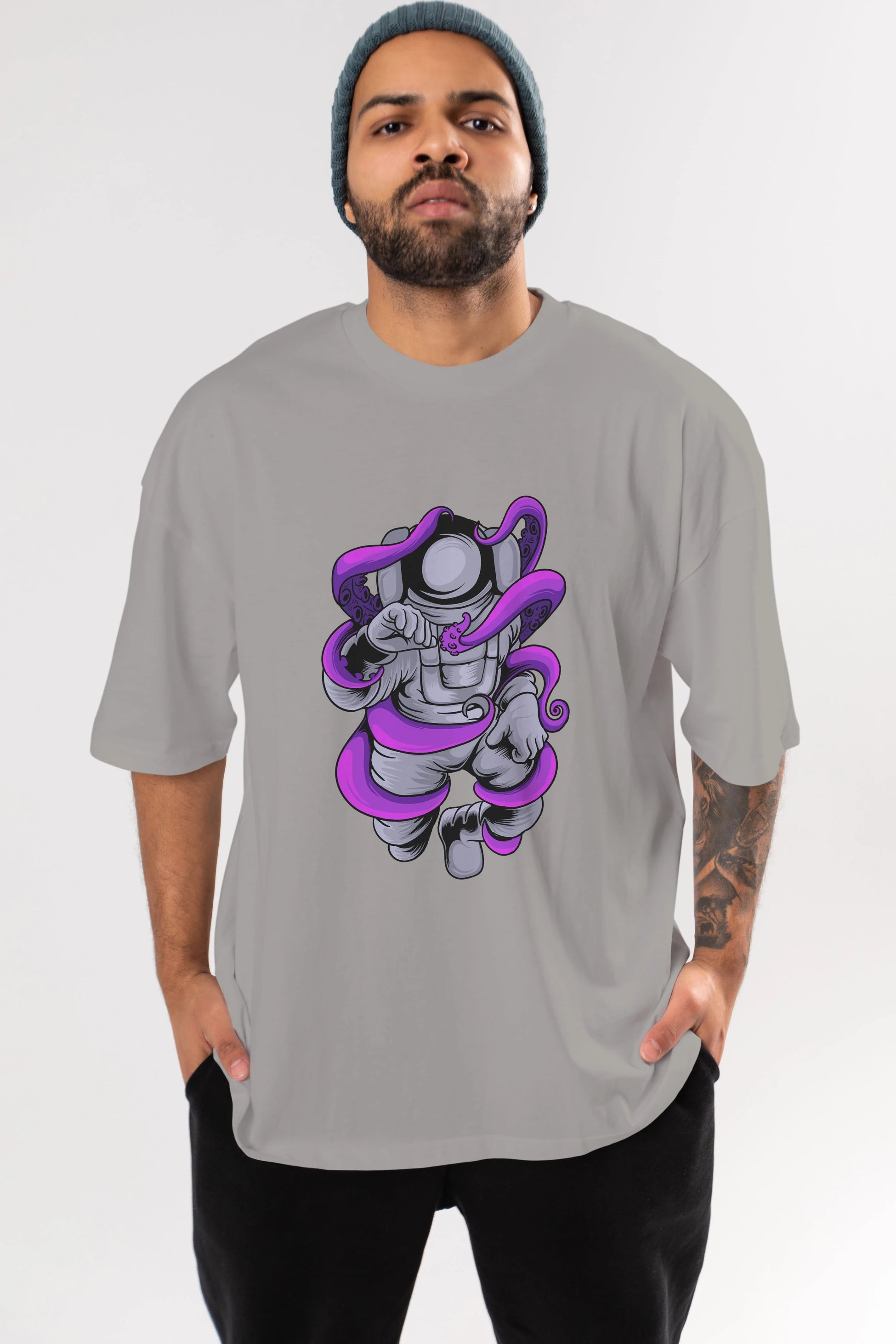 Astronaut fighting octopus Ön Baskılı Oversize t-shirt Erkek Kadın Unisex